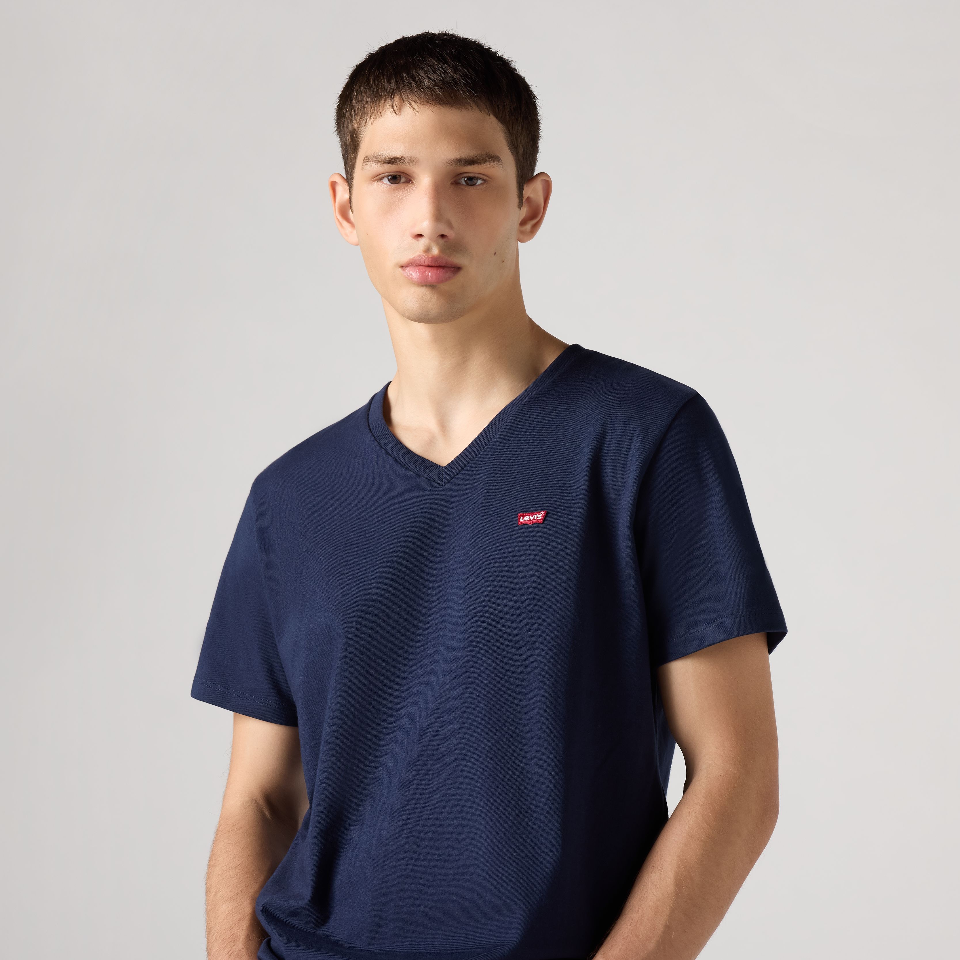 Original Housemark V-Neck Tee 4