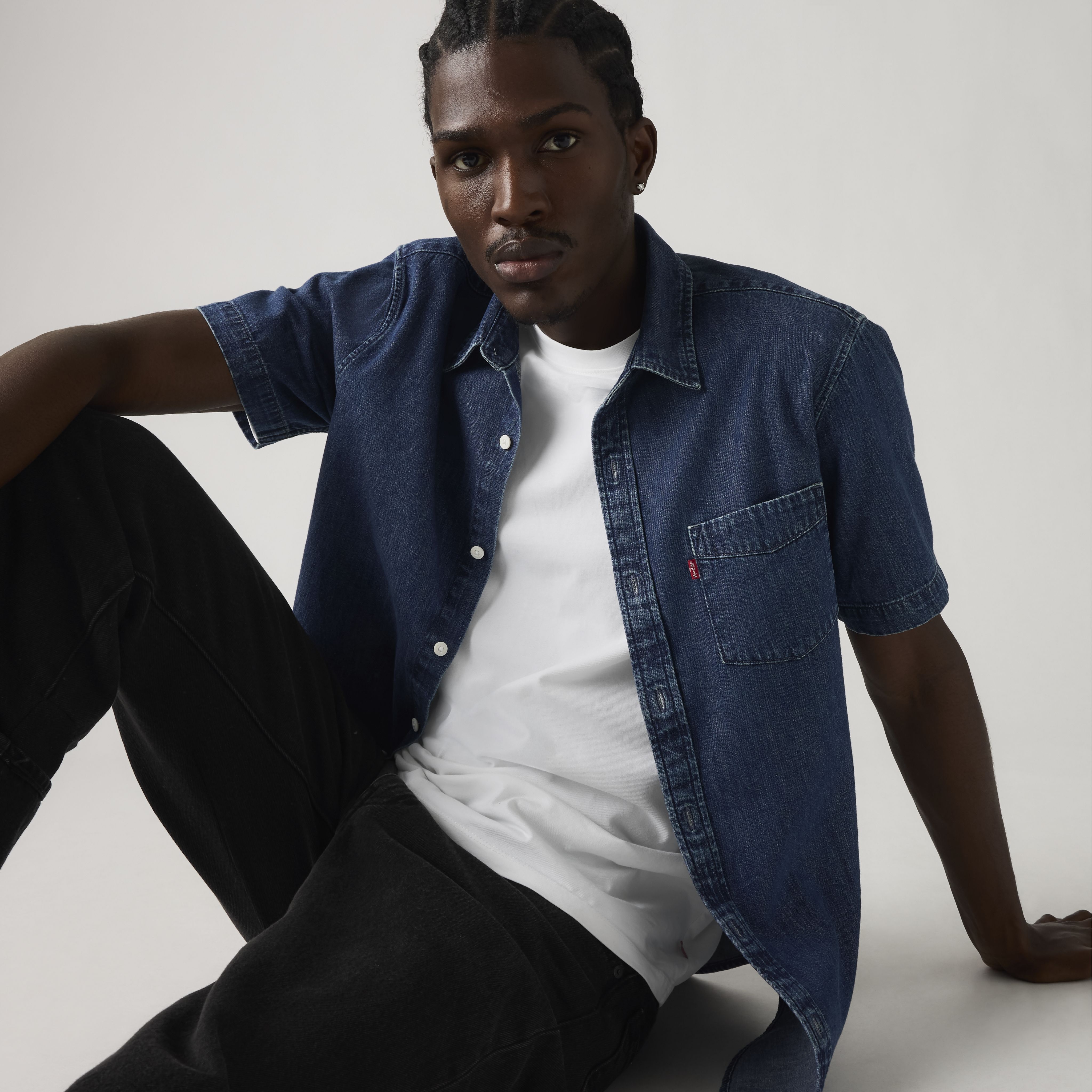 Short-Sleeve Classic Standard Fit Shirt 1