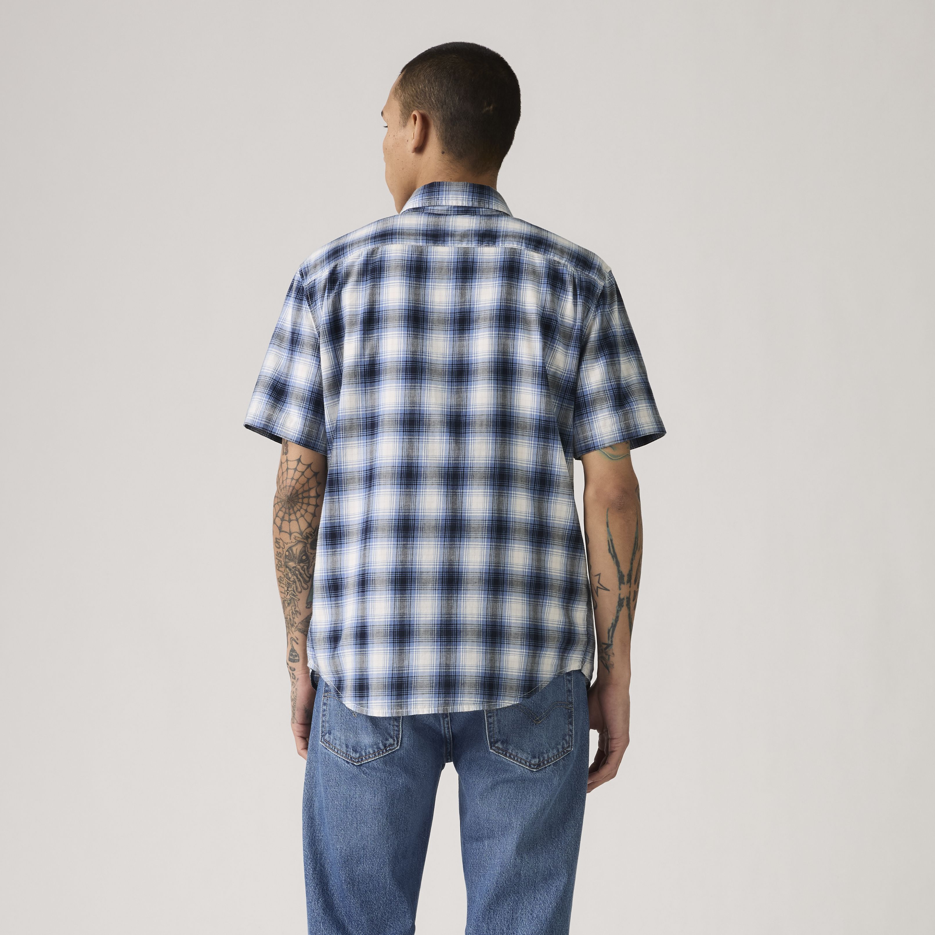 Short-Sleeve Classic Standard Fit Shirt 3