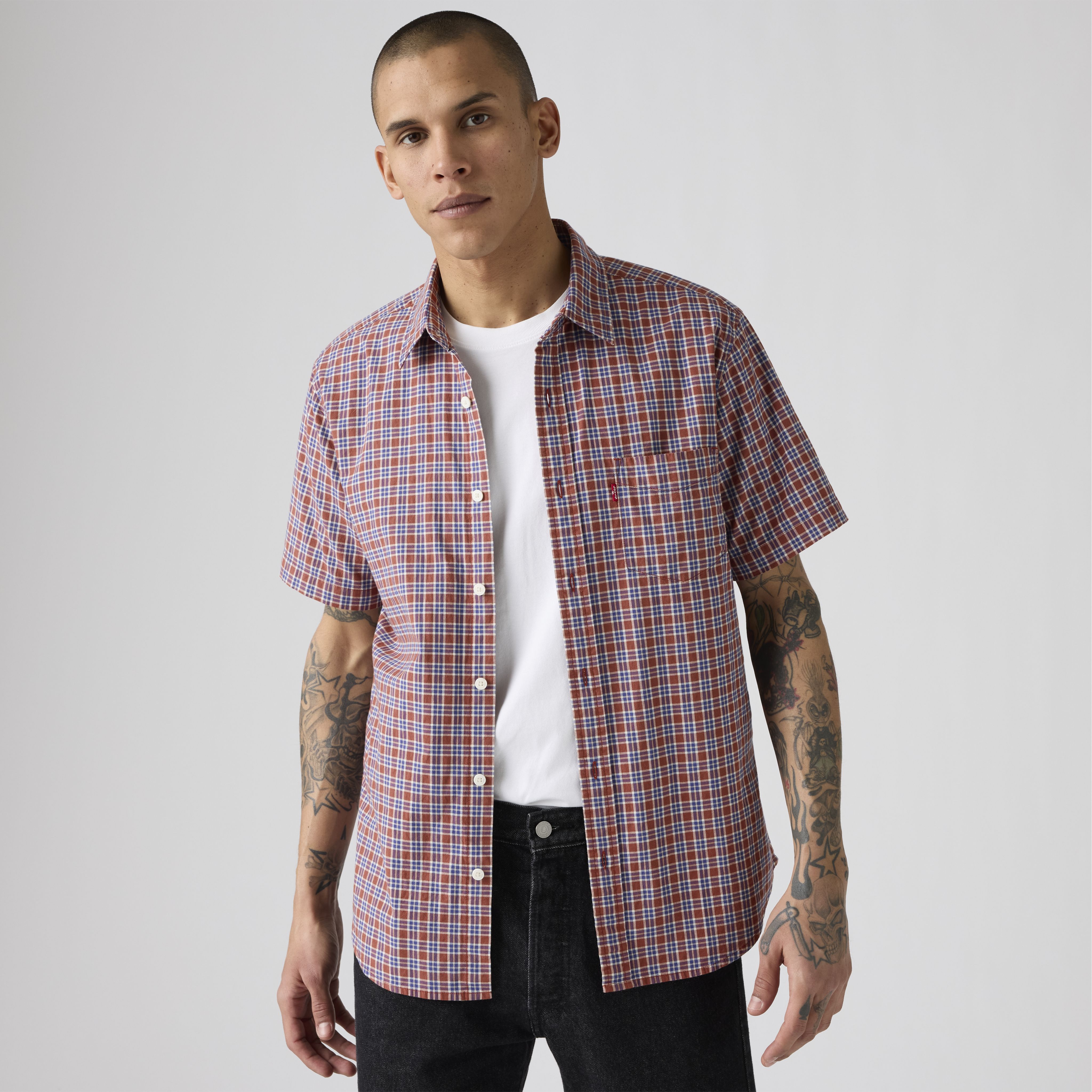Short-Sleeve Classic Standard Fit Shirt 1