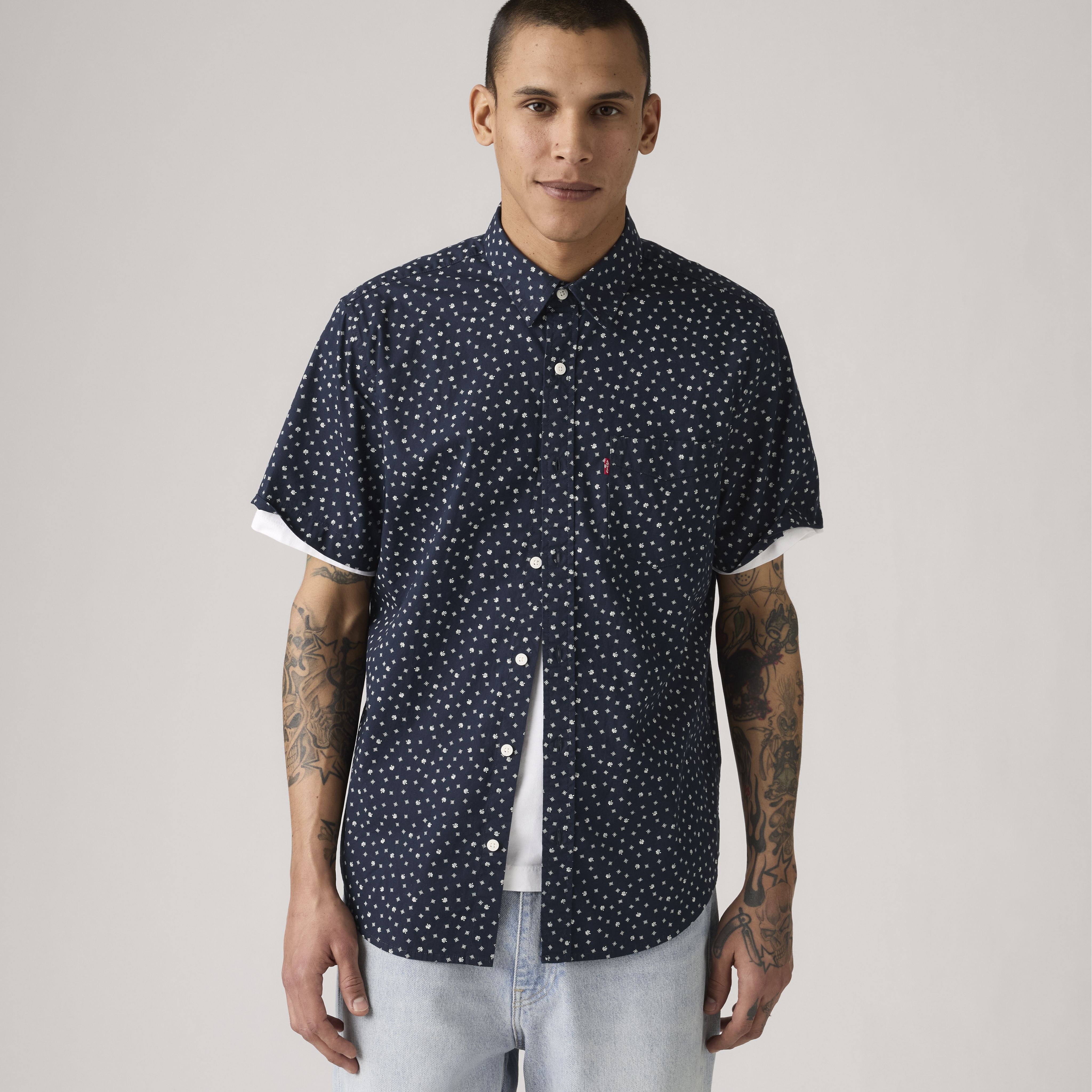 Short-Sleeve Classic Standard Fit Shirt 1