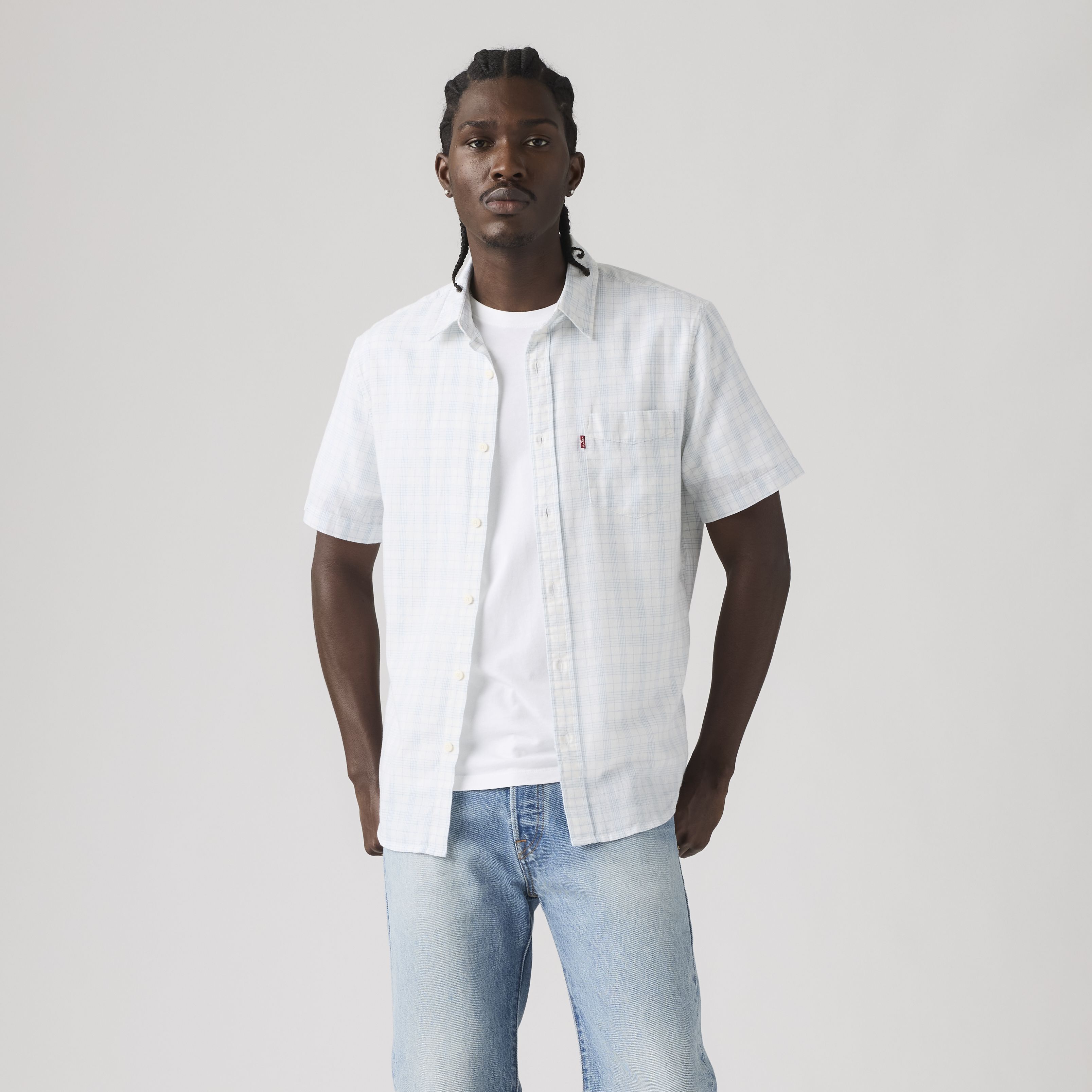 Short-Sleeve Classic One Pocket Standard Fit Shirt 3