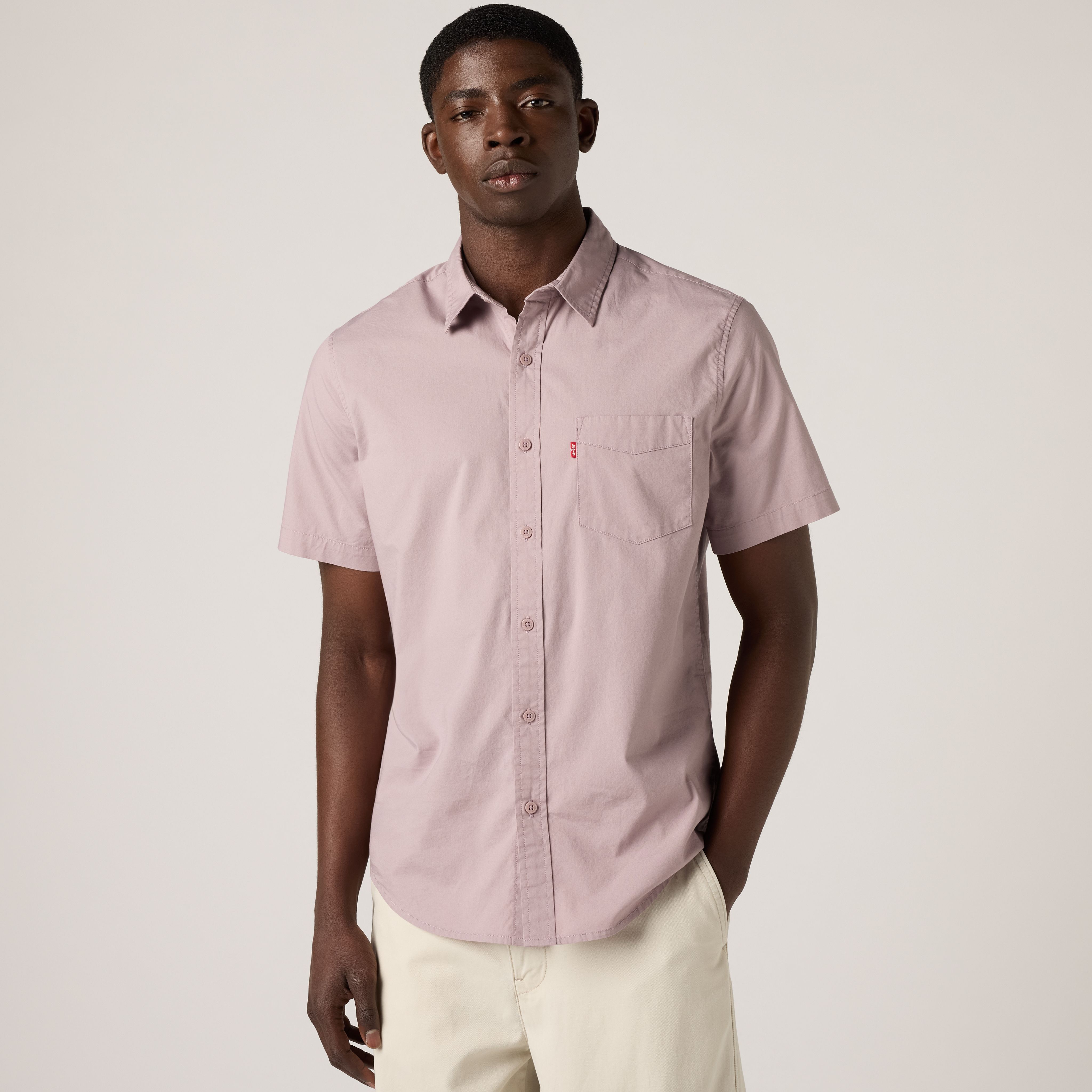 Classic One Pocket Standard Short-Sleeve Shirt 1