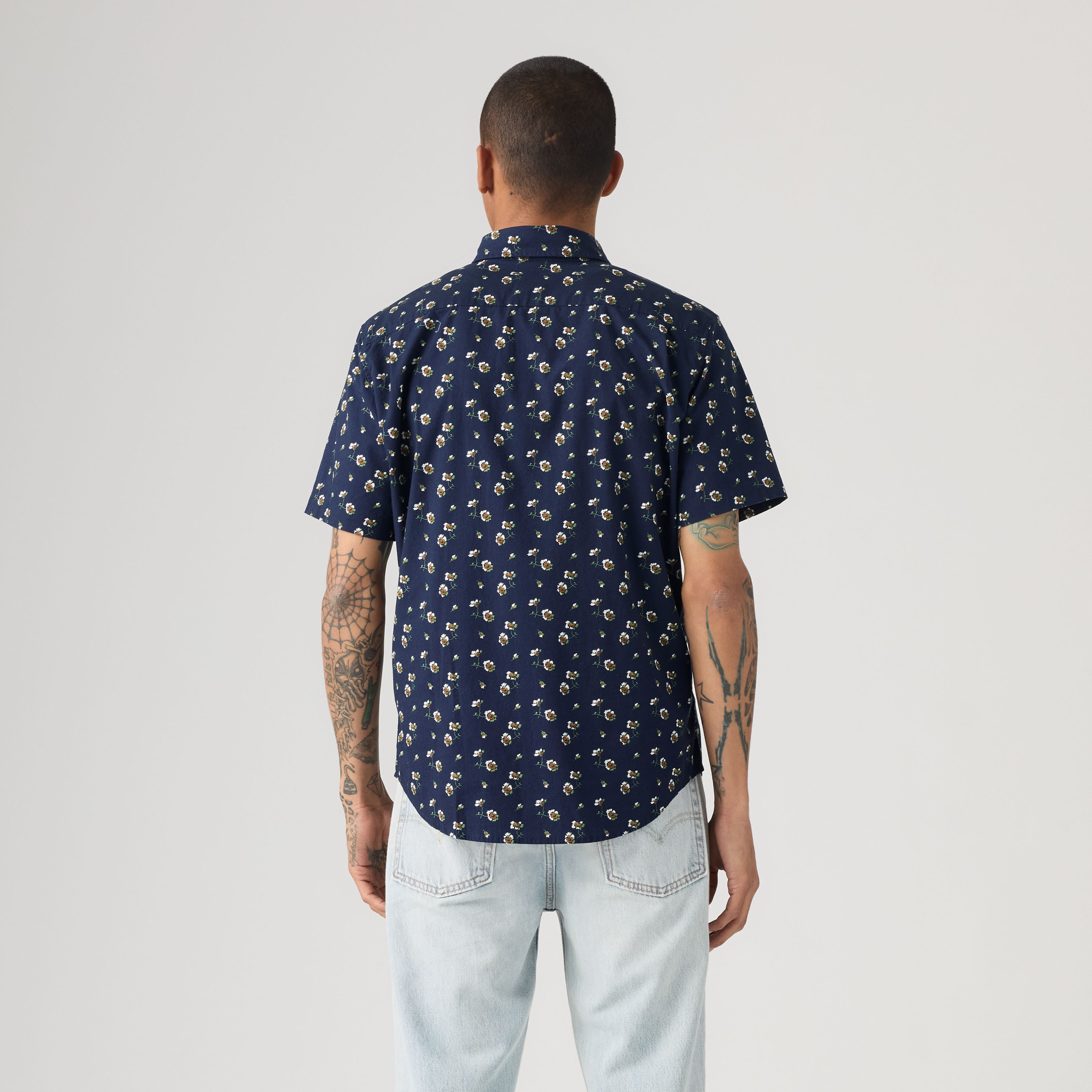 Classic One Pocket Standard Short-Sleeve Shirt 4