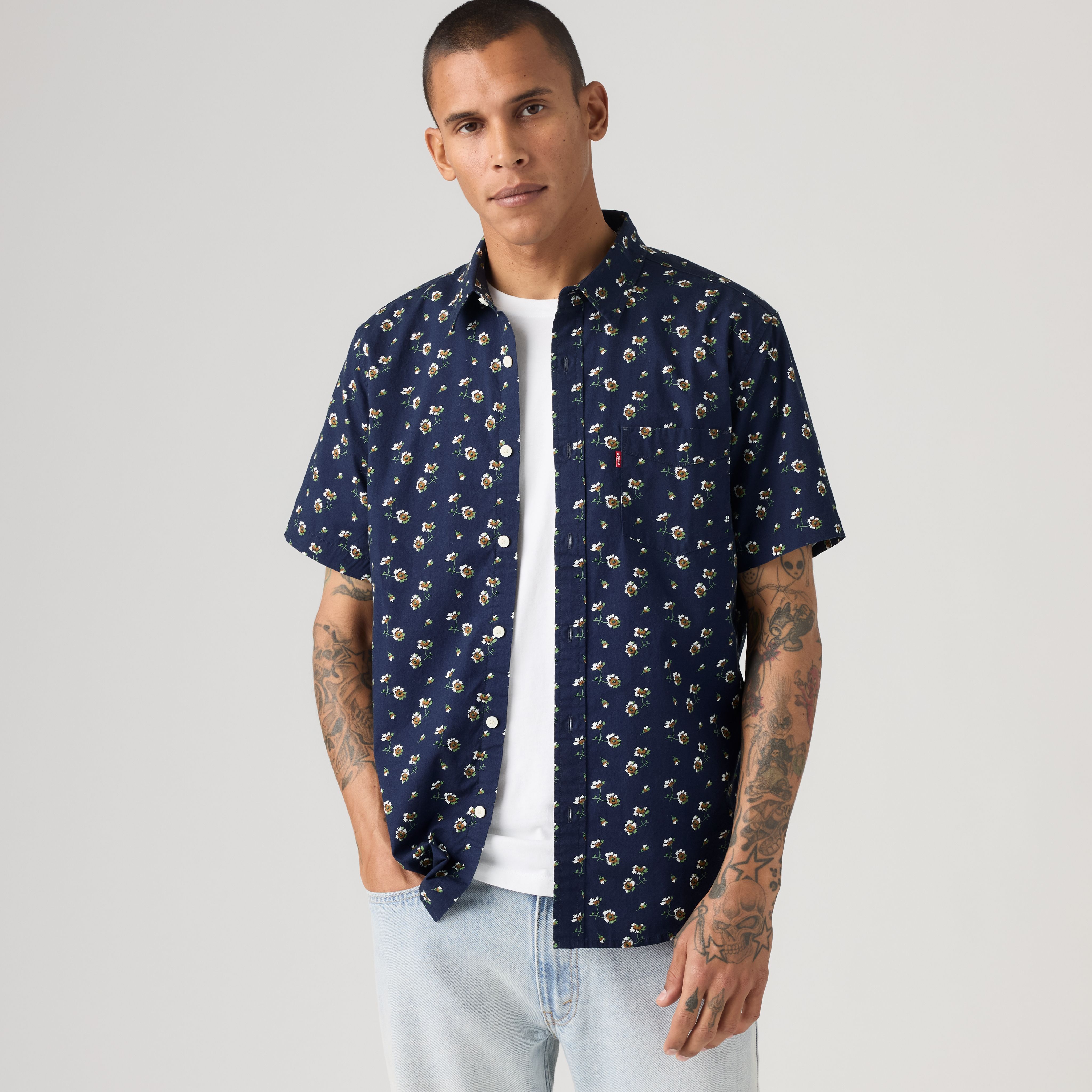 Classic One Pocket Standard Short-Sleeve Shirt 1