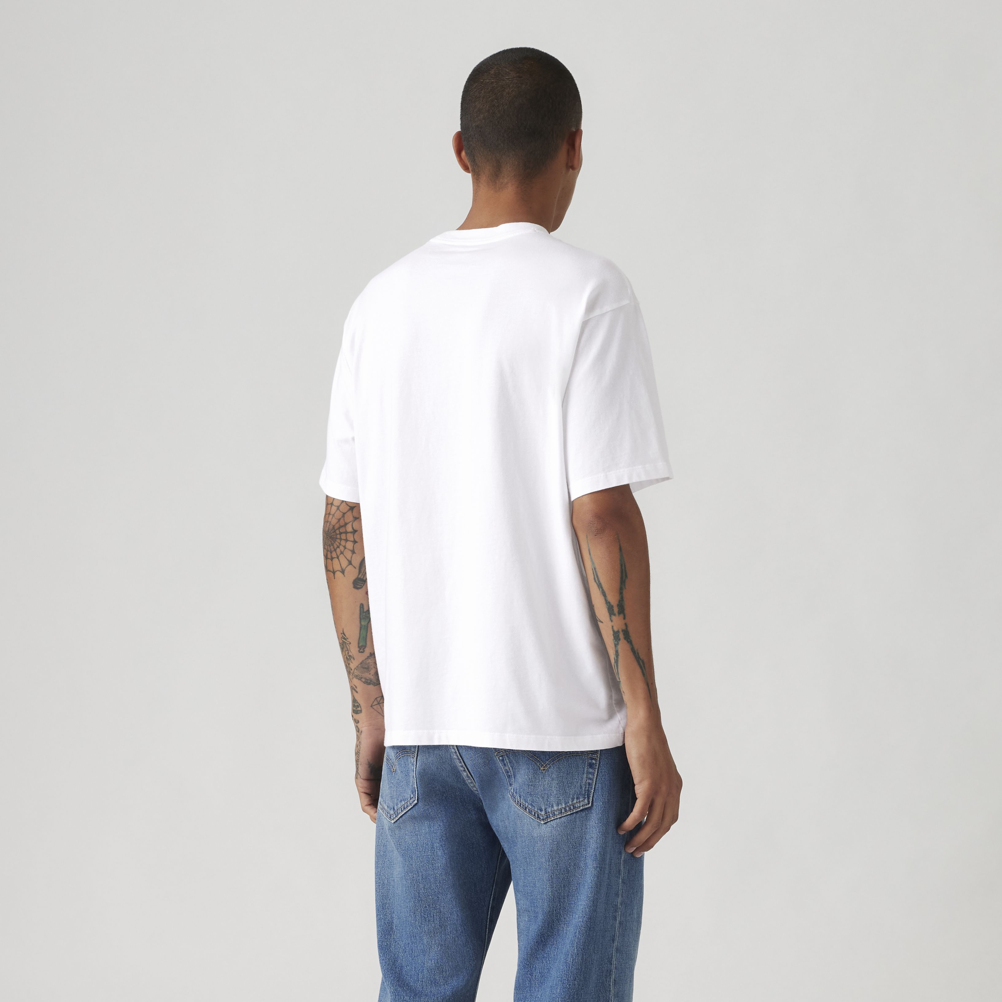 T-shirt graphique coupe vintage 4