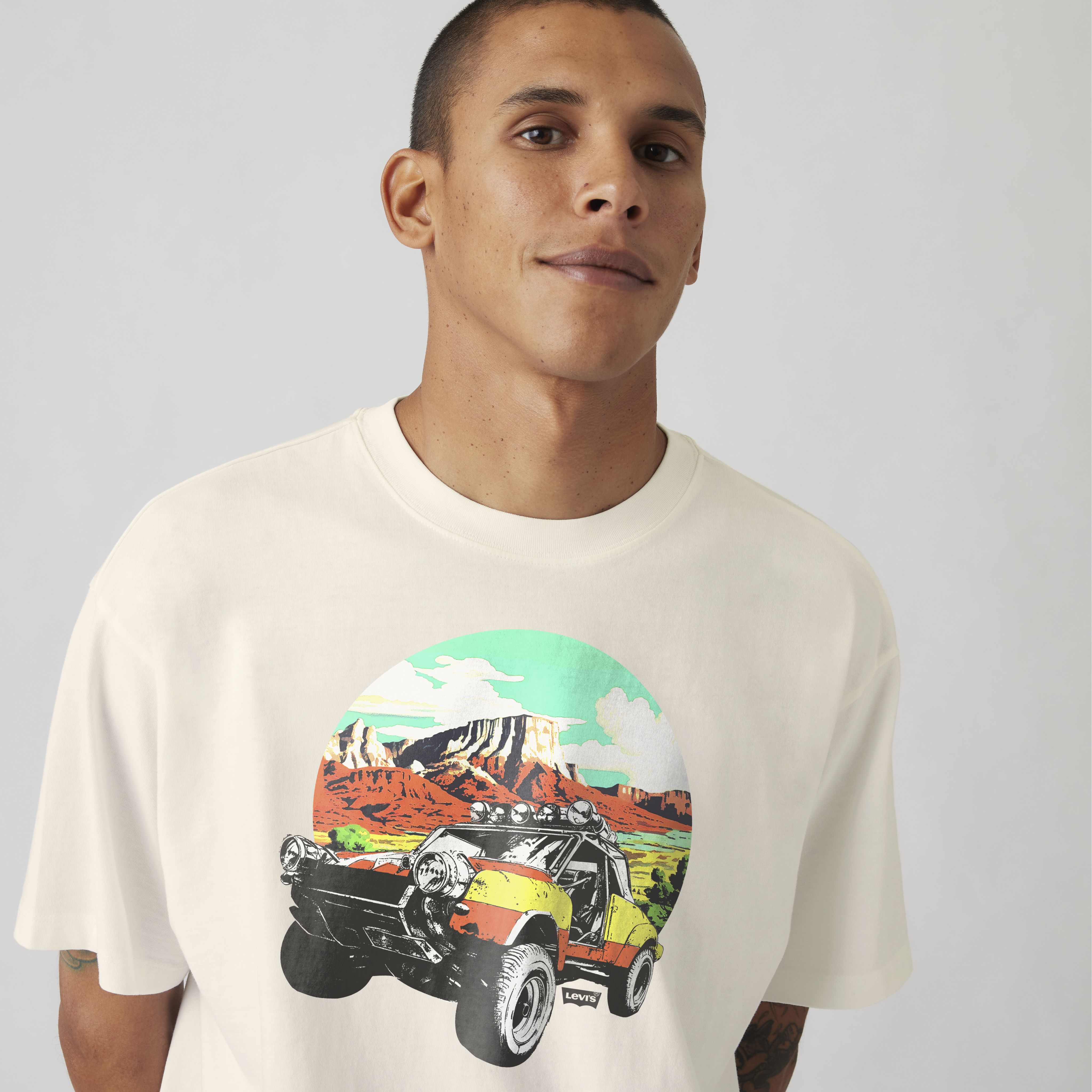 Vintage Fit Graphic T-Shirt 2