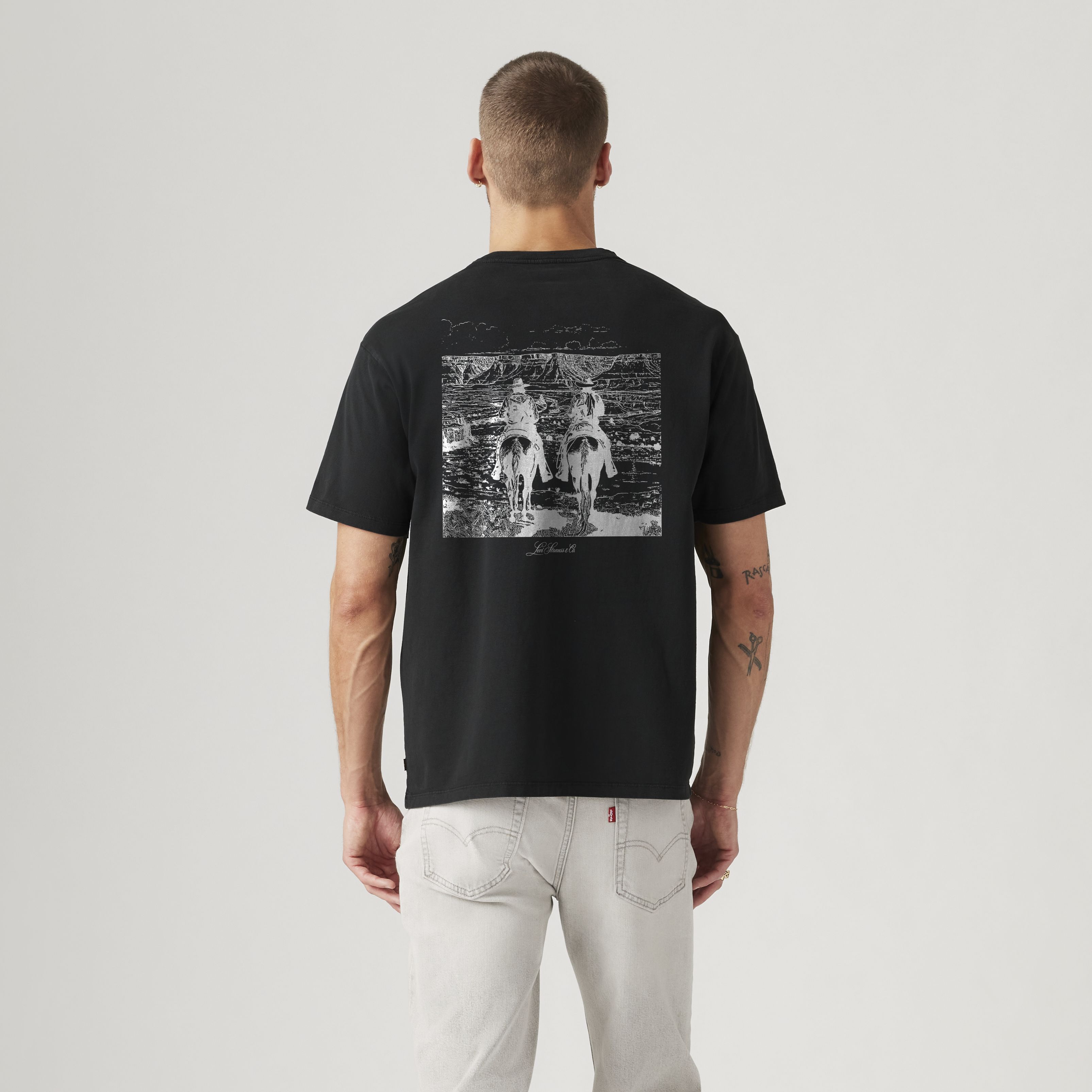 Vintage Fit Graphic T-Shirt 4