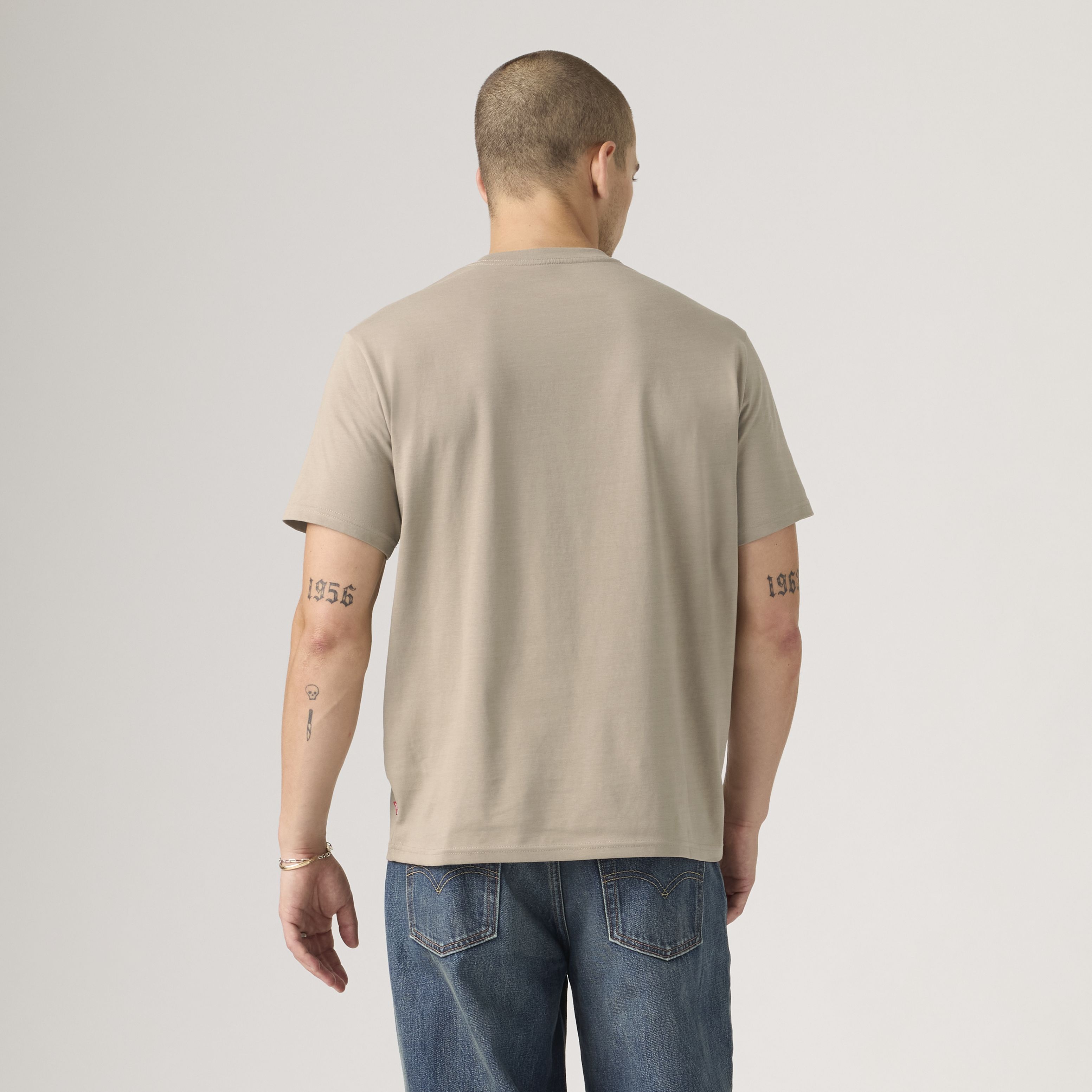 Vintage Graphic T-Shirt 4