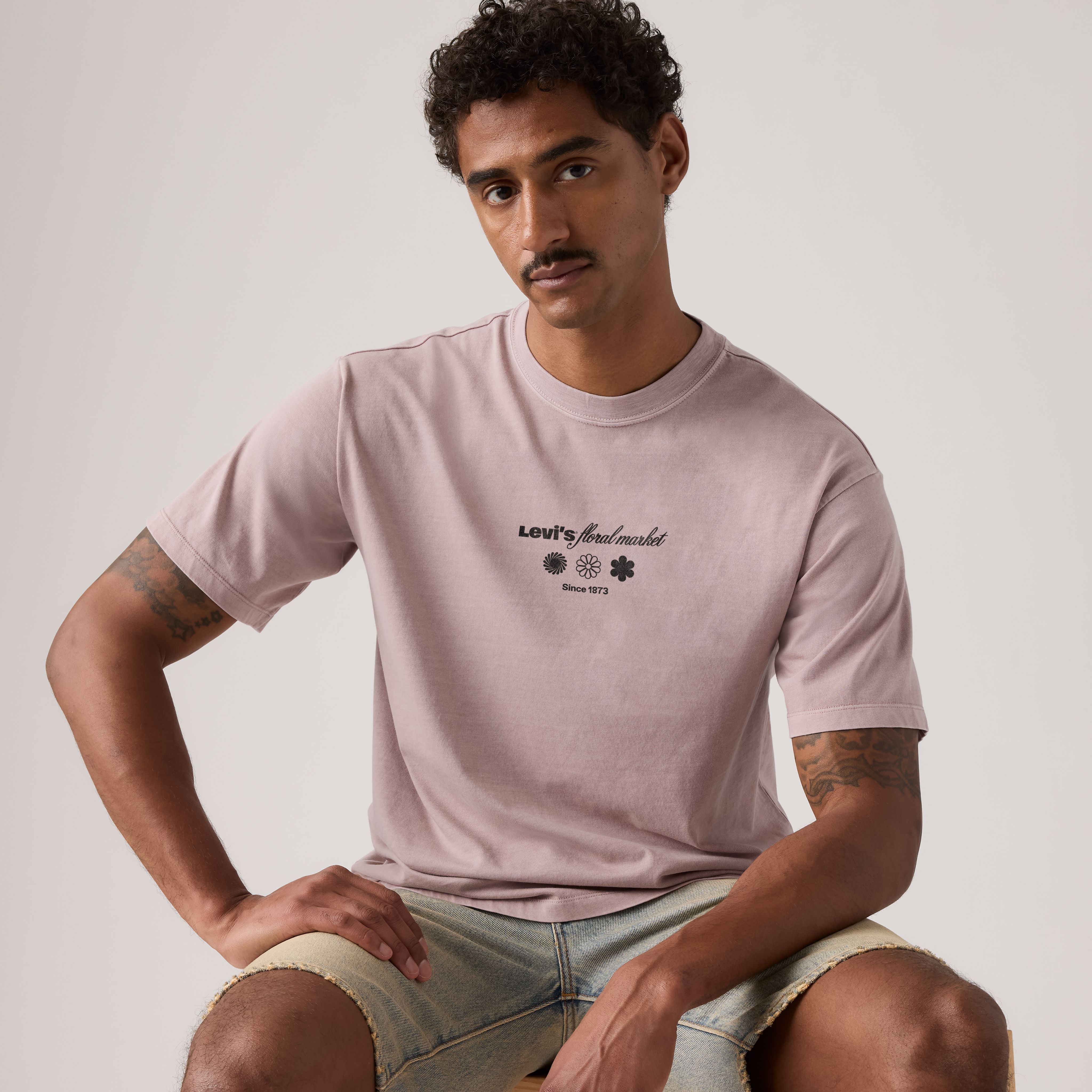 Vintage Graphic T-Shirt 1