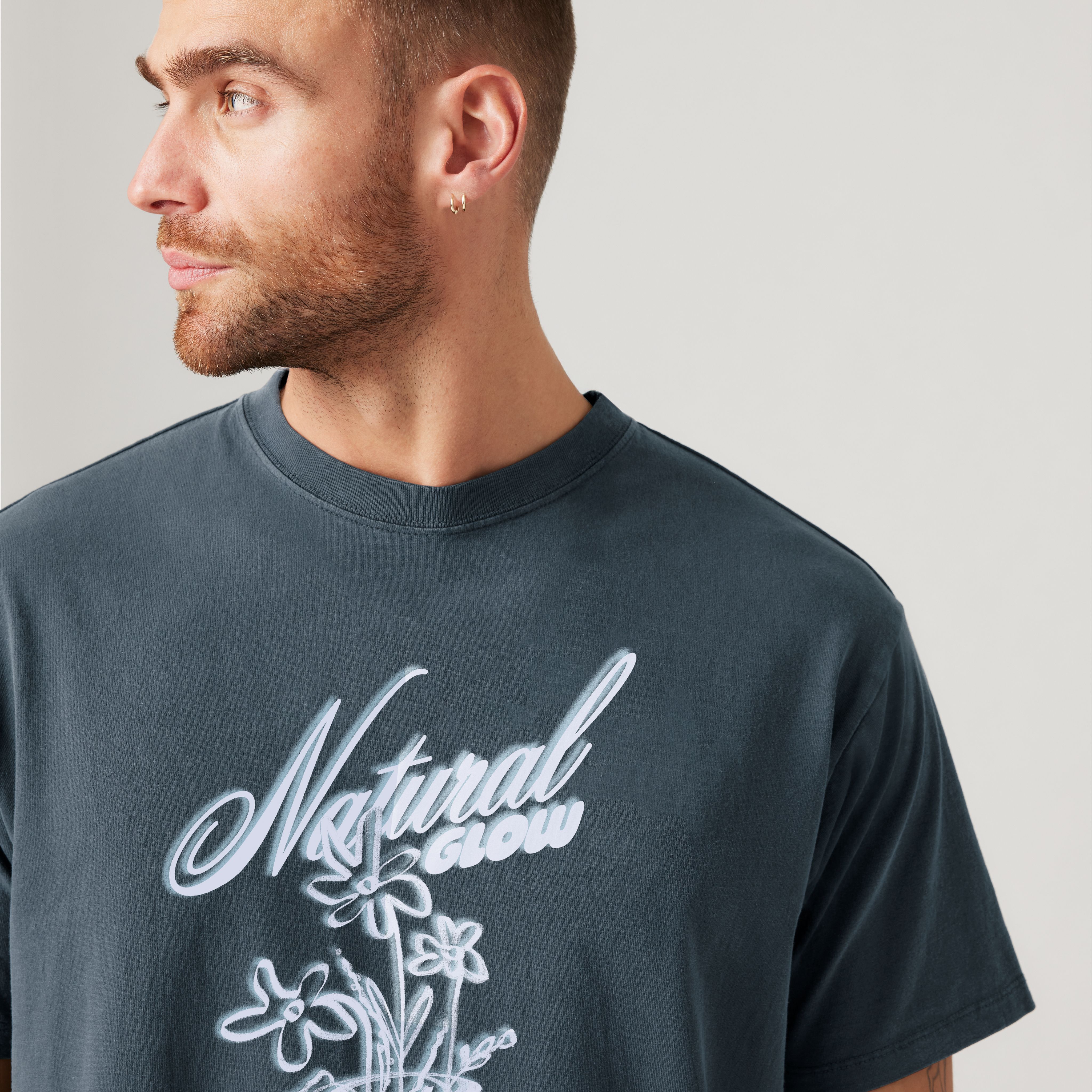 Vintage Graphic T-Shirt 2