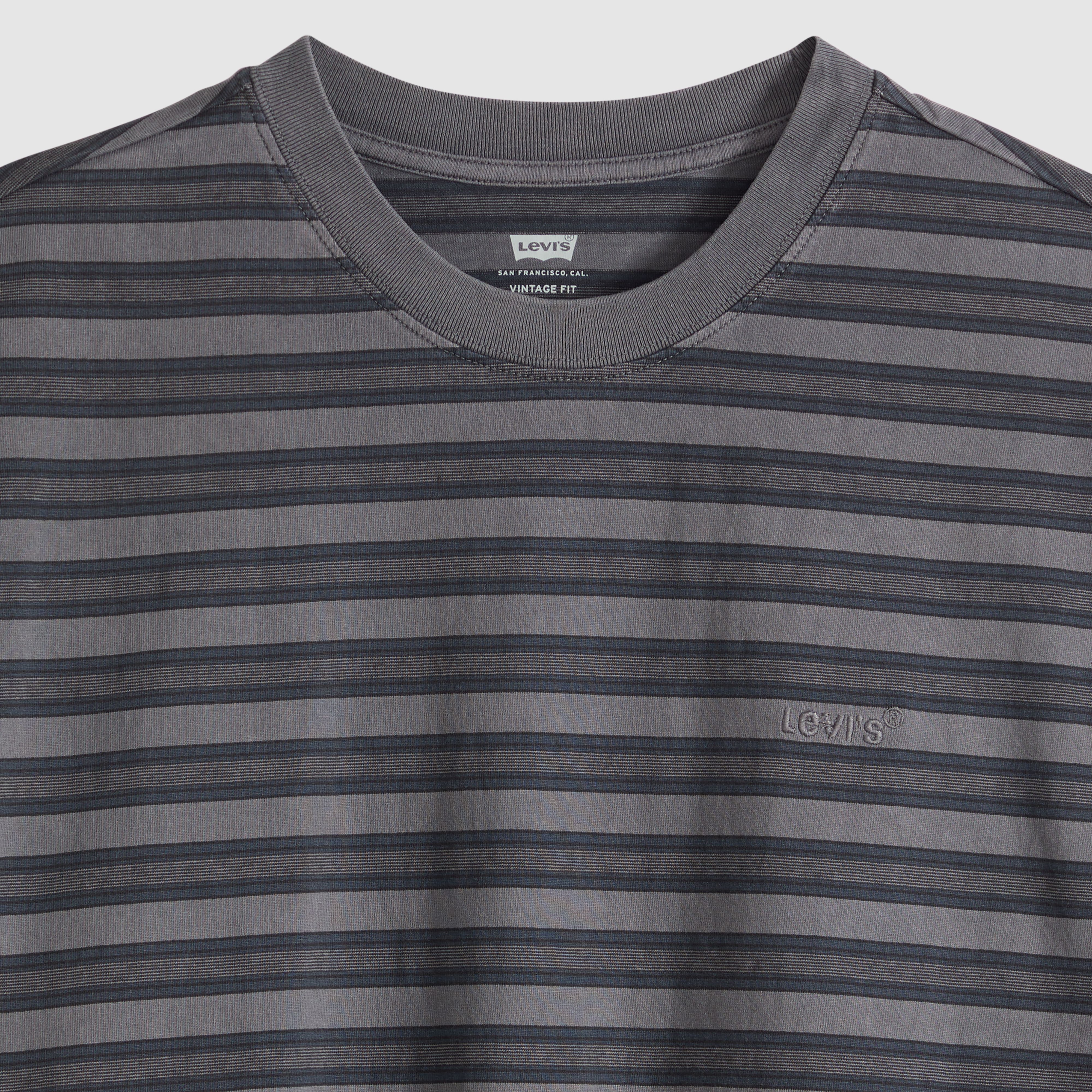 Red Tab™ Vintage T-Shirt 2