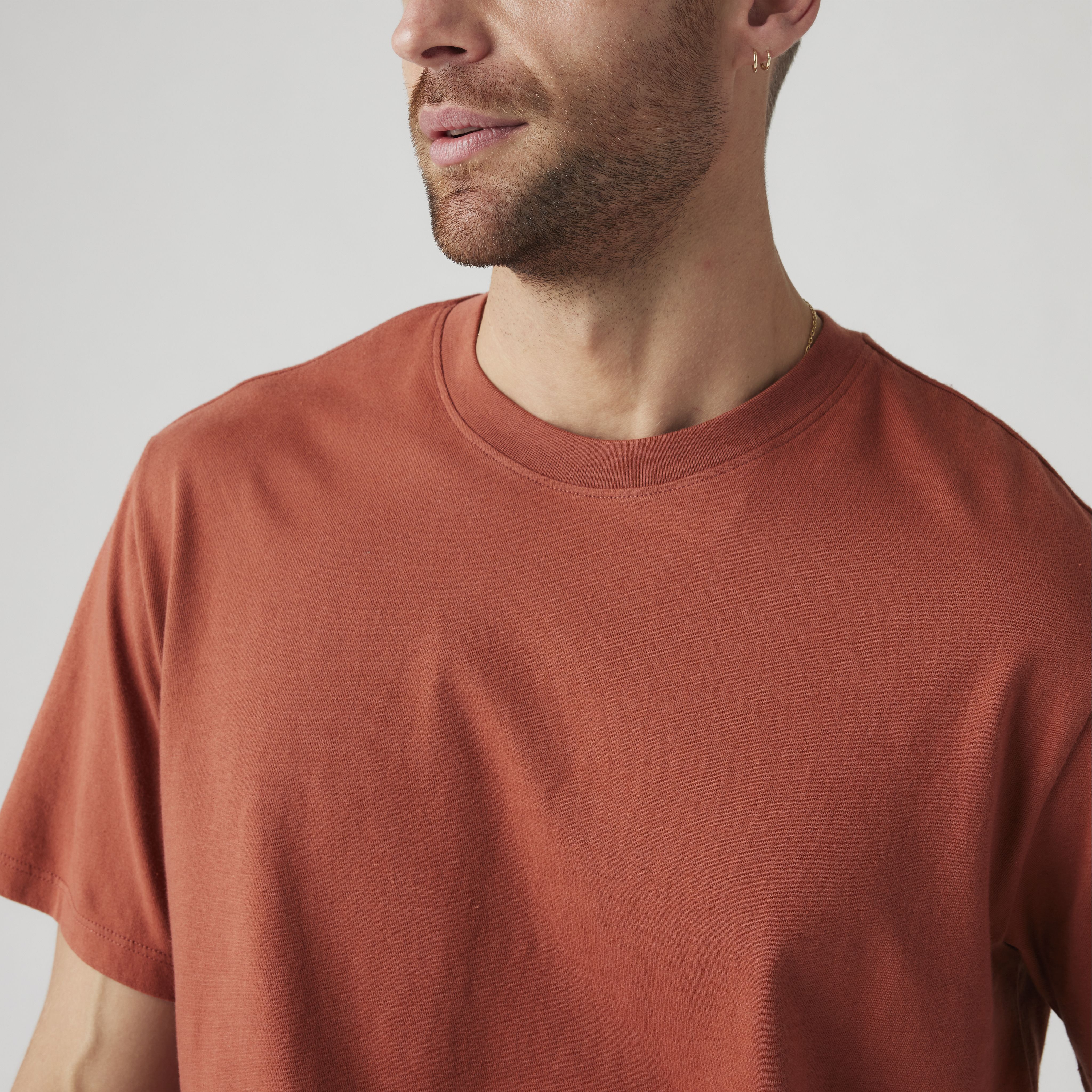 Essential T-Shirt 2