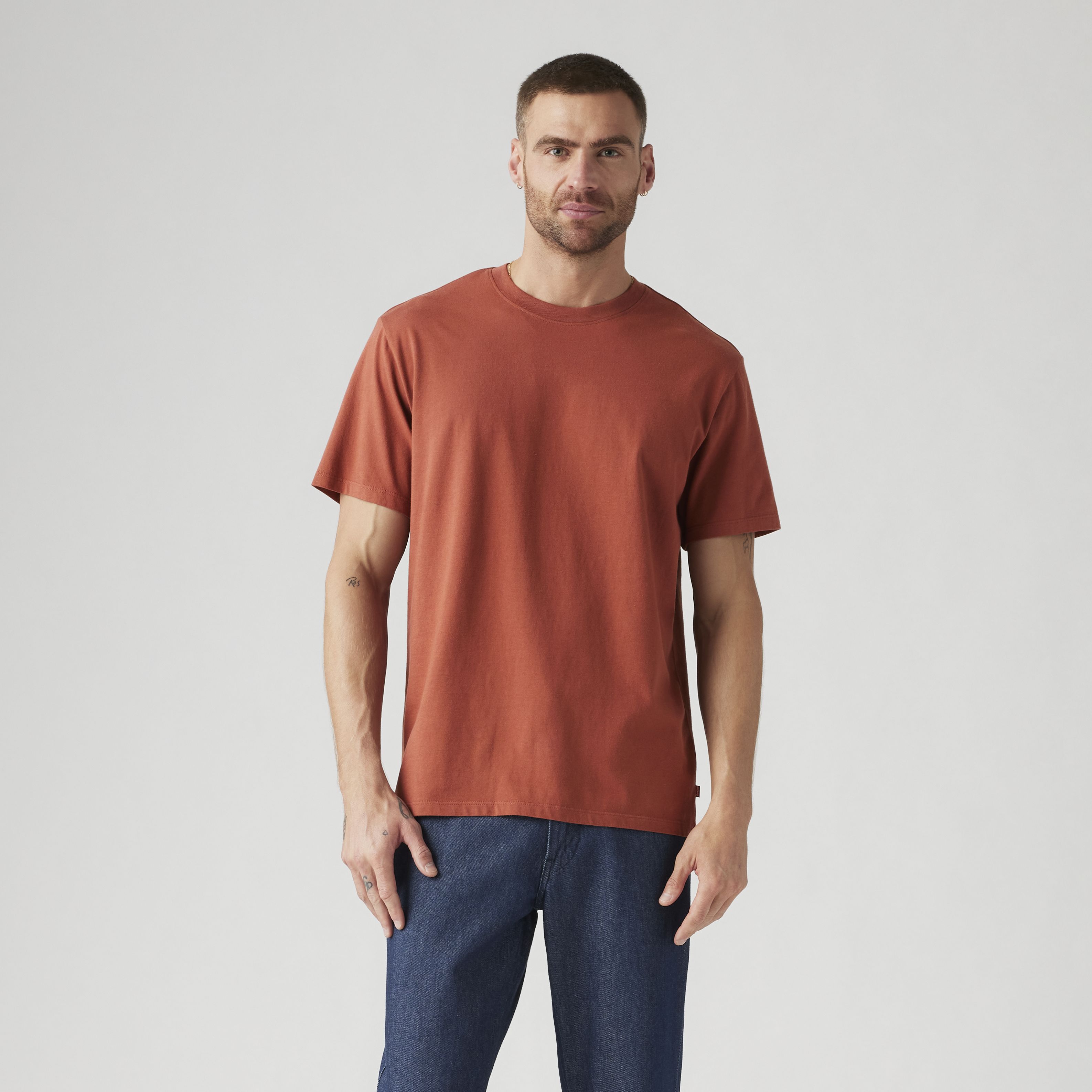 Essential T-Shirt 3