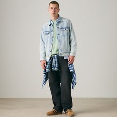 Relaxed Thermodapt Trucker Jacket — Brightside - Light Wash 1