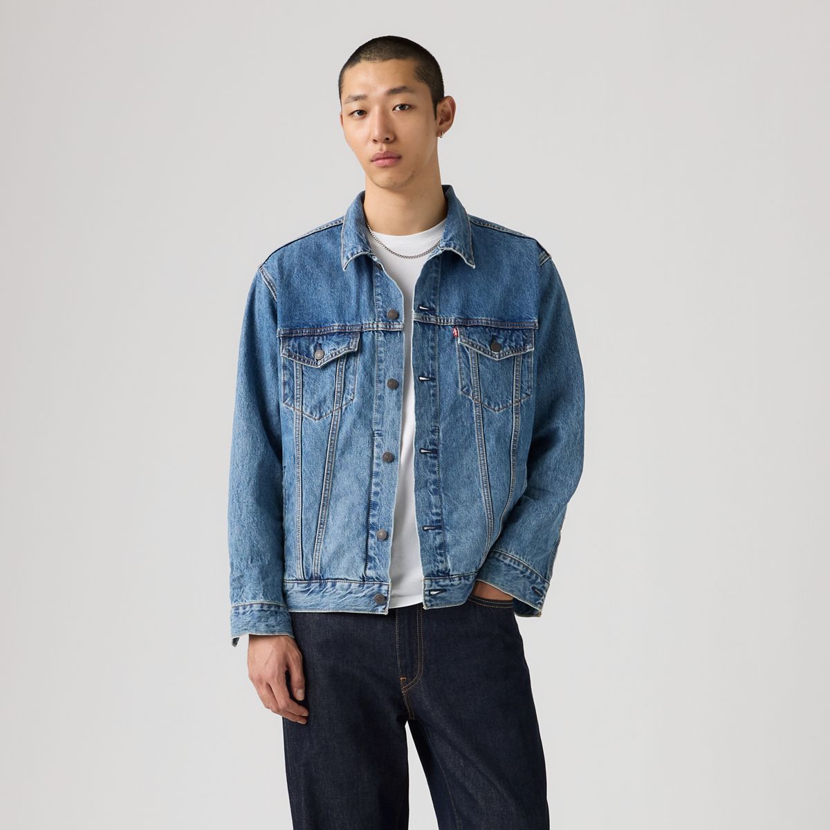 Relaxed Type III Trucker Jacket — Washed Away T - Blue