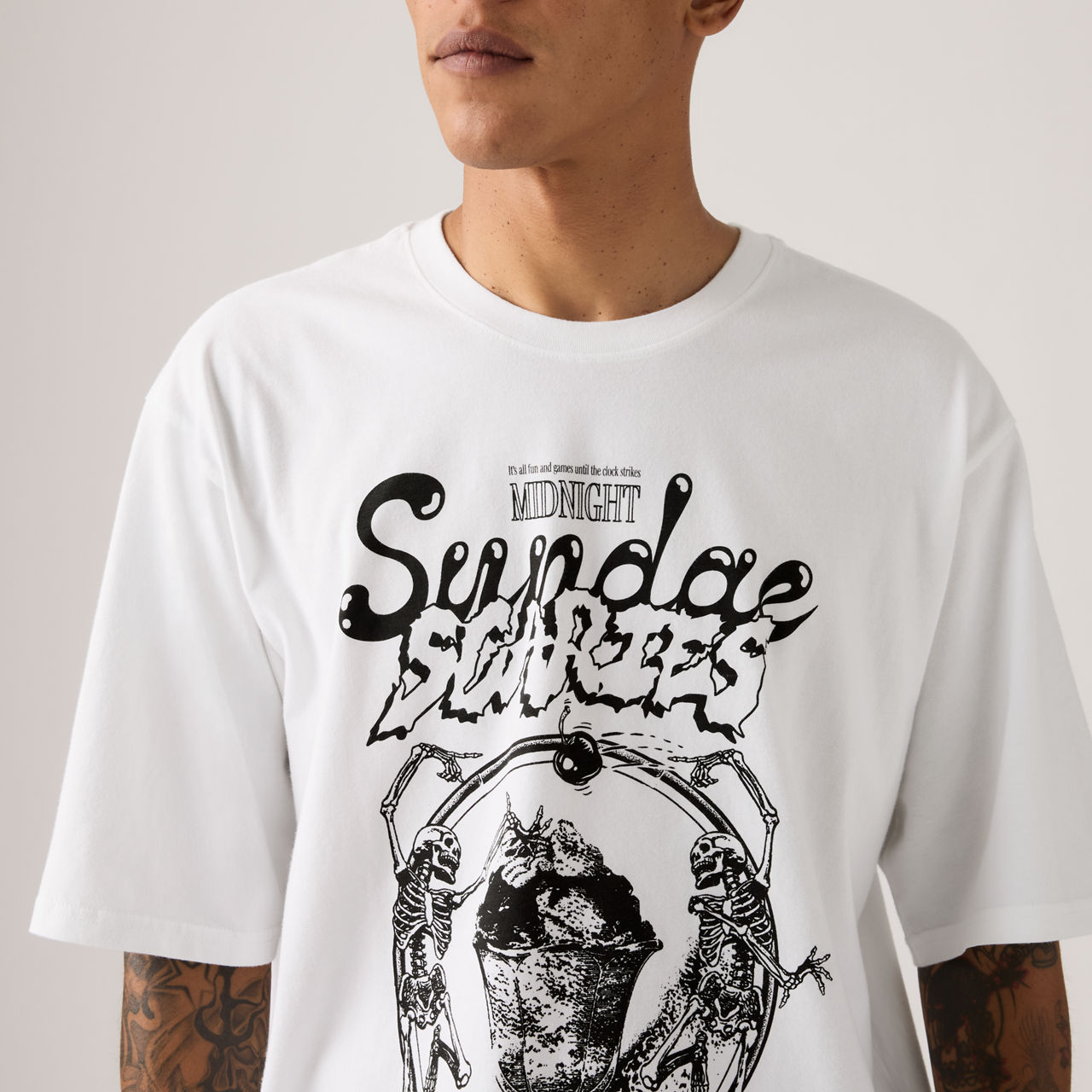 Half-Sleeve Graphic T-Shirt 2