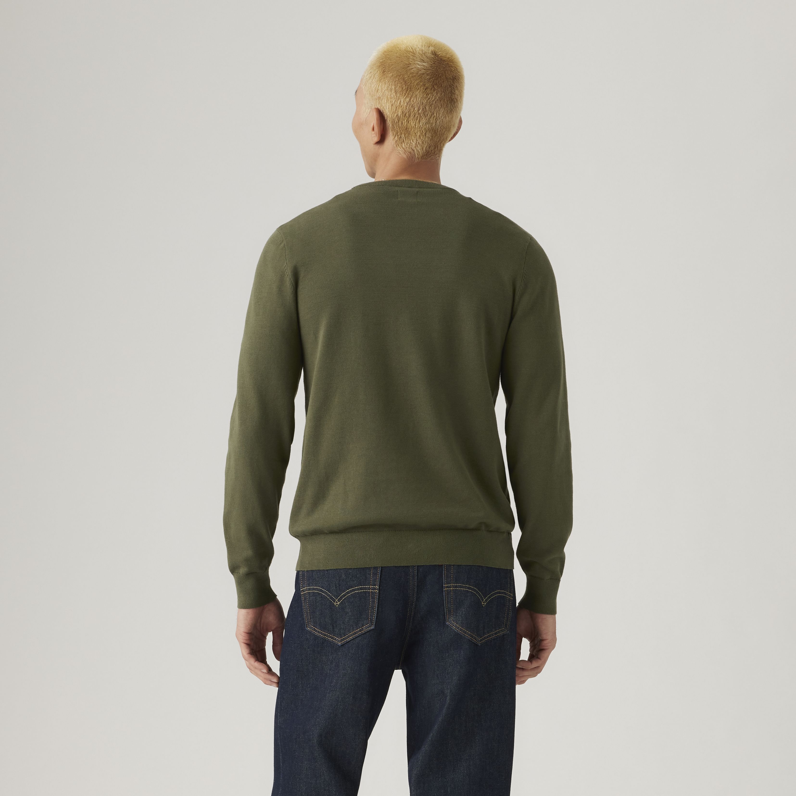 Lightweight Housemark Sweater 3