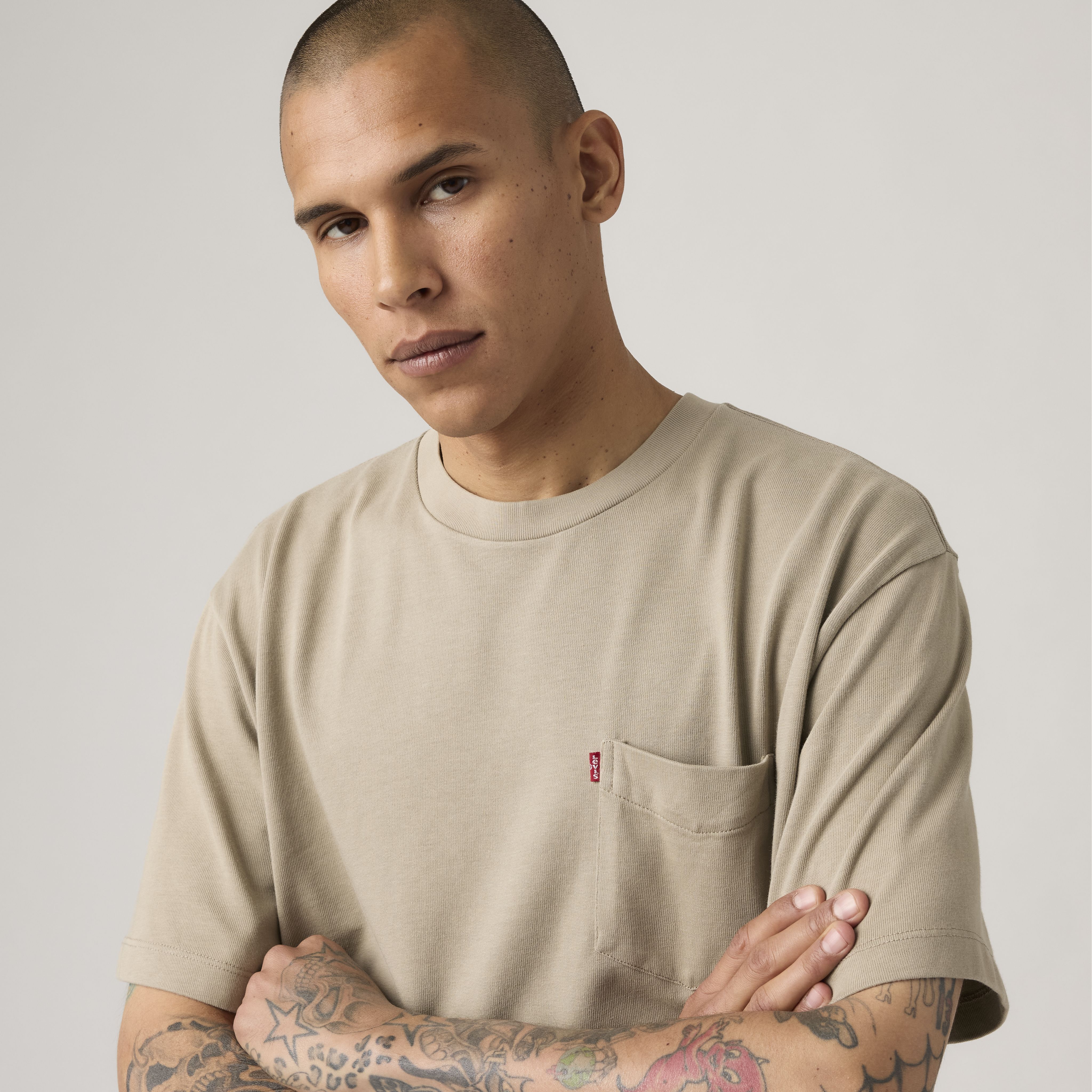 T-shirt à poche épais 4