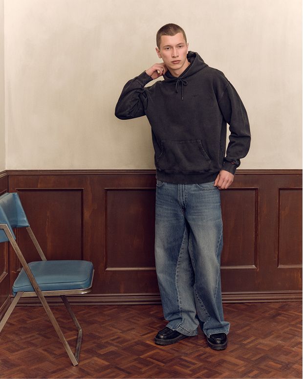 Men’s Baggy Wide Leg on Model