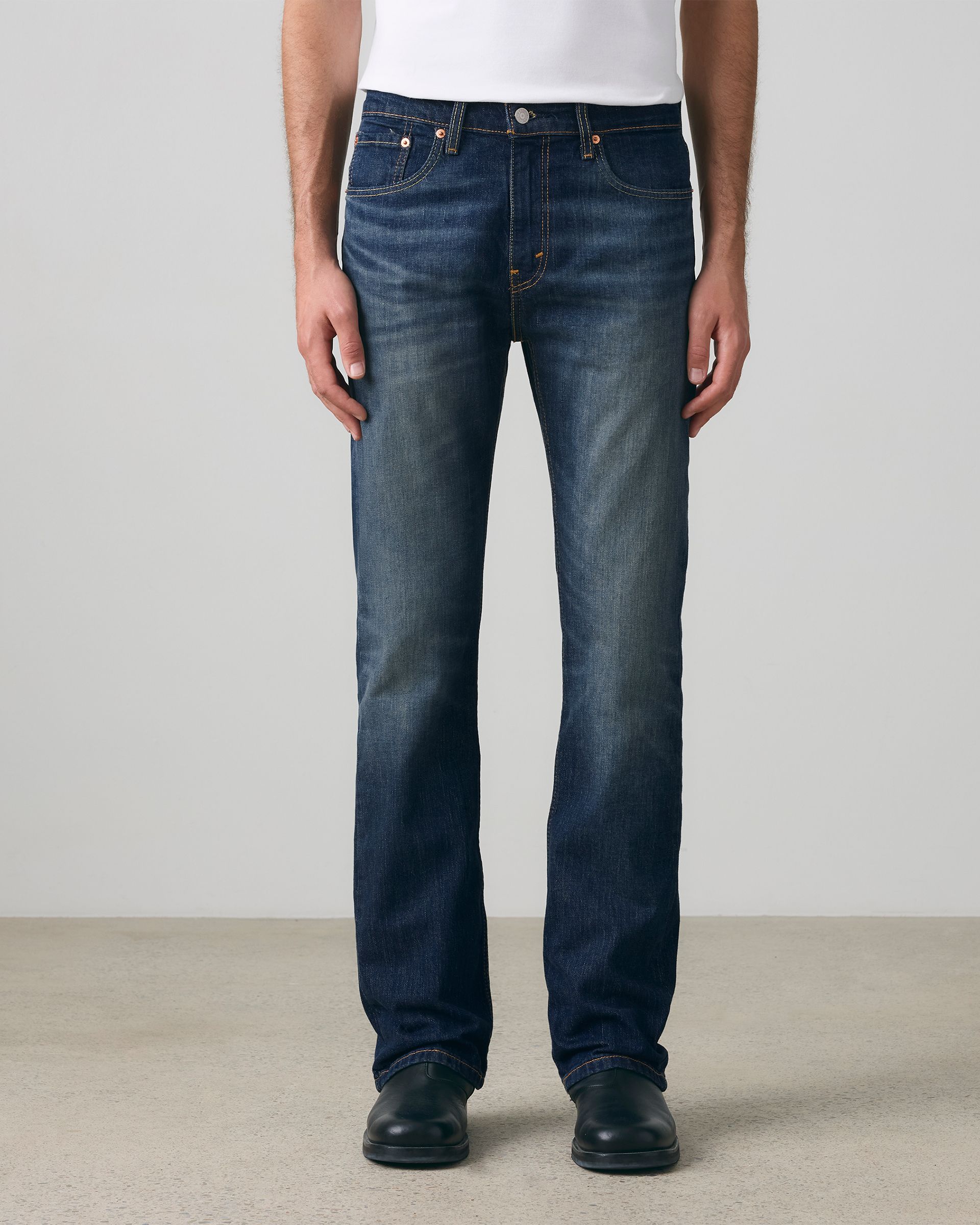 567™ Relaxed Flare Relaxed Bootcut Jeans For Men | Levi's® US