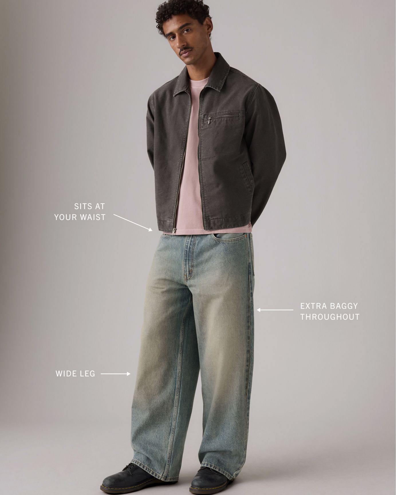 Model wearing Extra Baggy