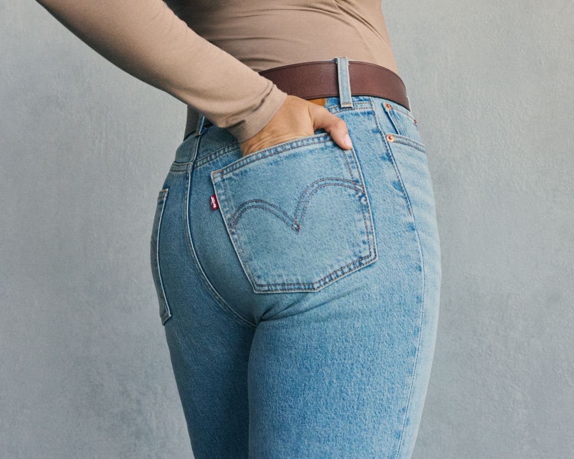 Model in Wedgie Slim jean