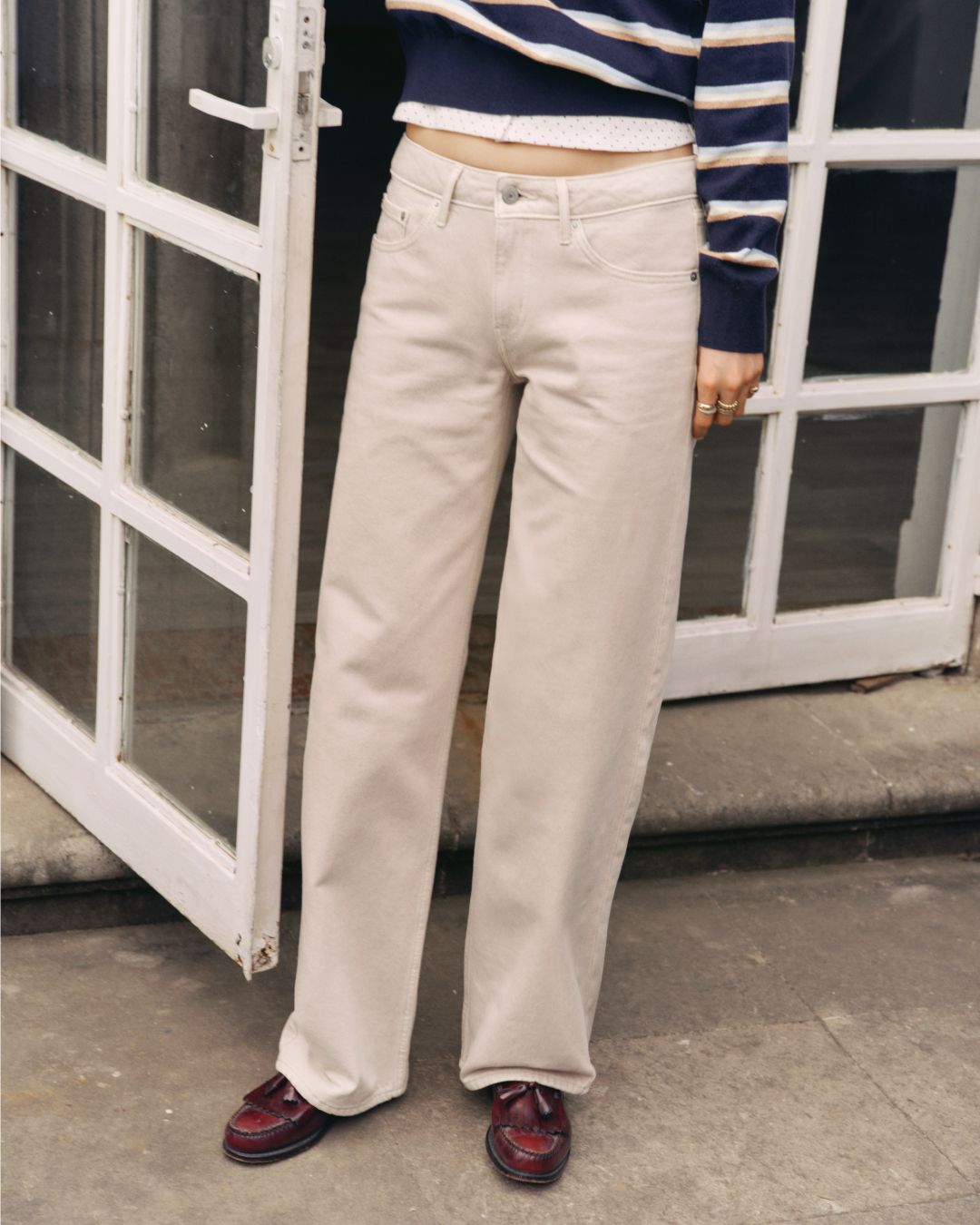 model in low rise jeans
