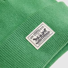 Levi's® Backpatch Beanie — Pine Green - Green 4