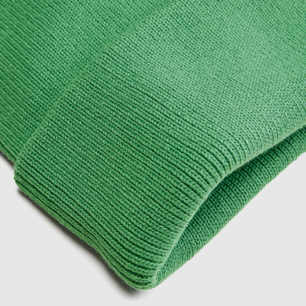 Levi's® Backpatch Beanie — Pine Green - Green