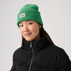 Levi's® Backpatch Beanie — Pine Green - Green 1