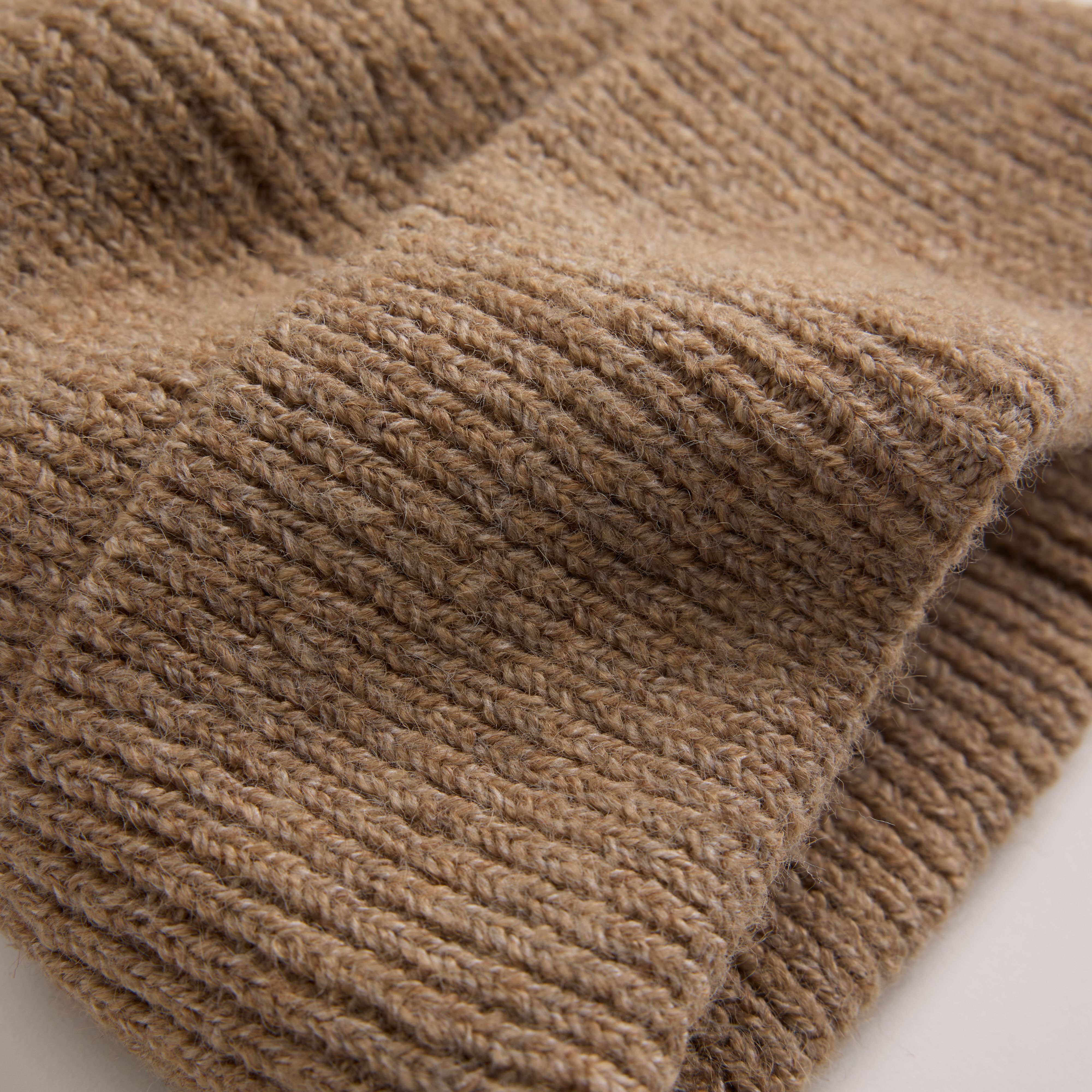 Women's Essential Beanie - Brown | Levi's® US