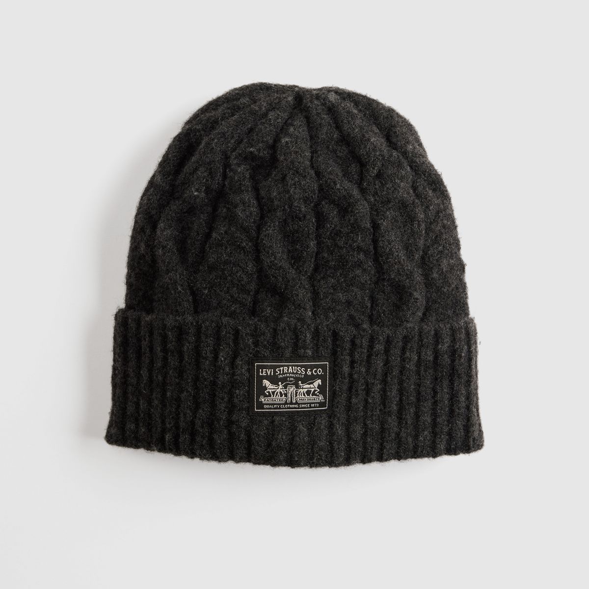 Holiday Cable-Knit Backpatch Beanie — Light Heather Grey - Black