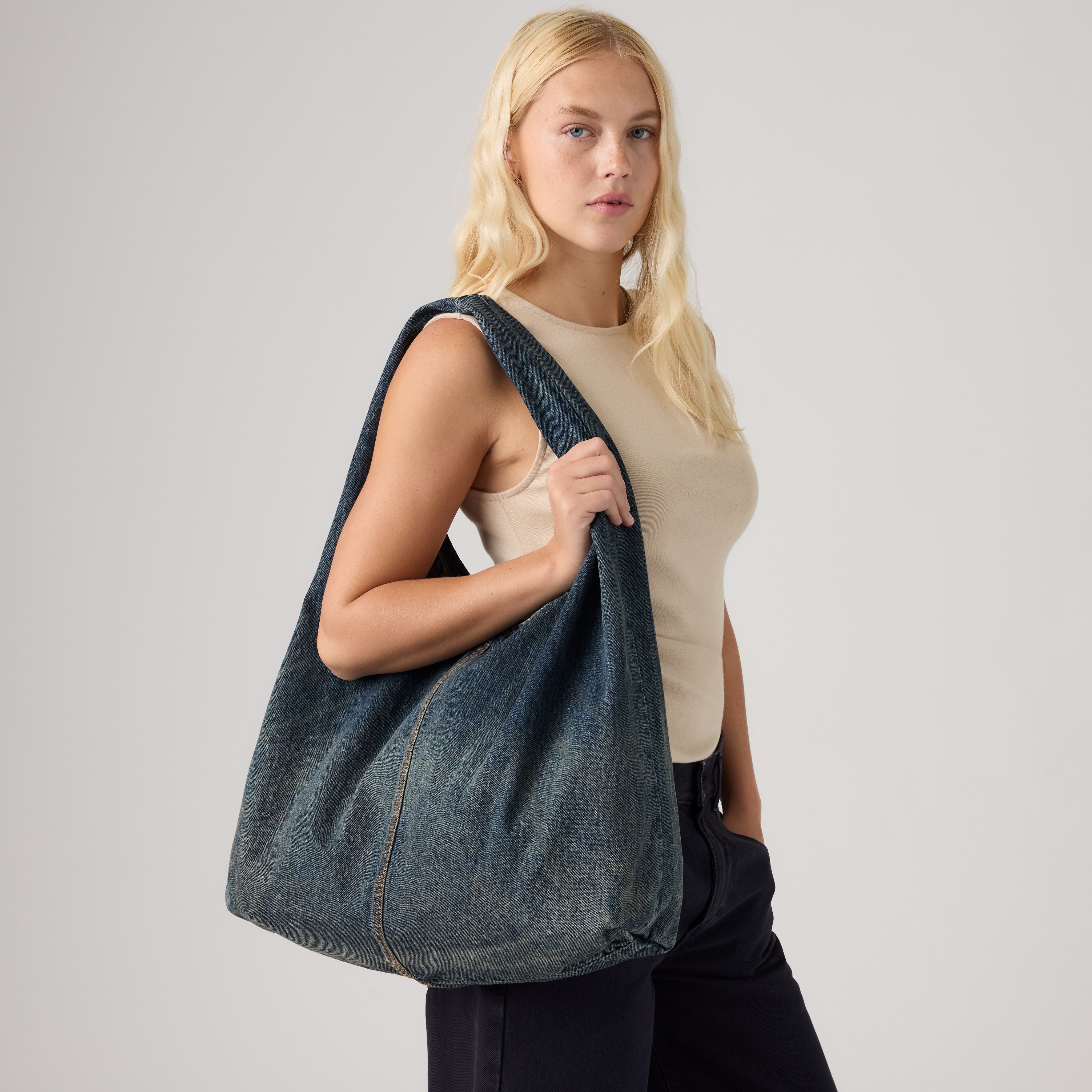 Levi's® Emerson Shoulder Bag 1
