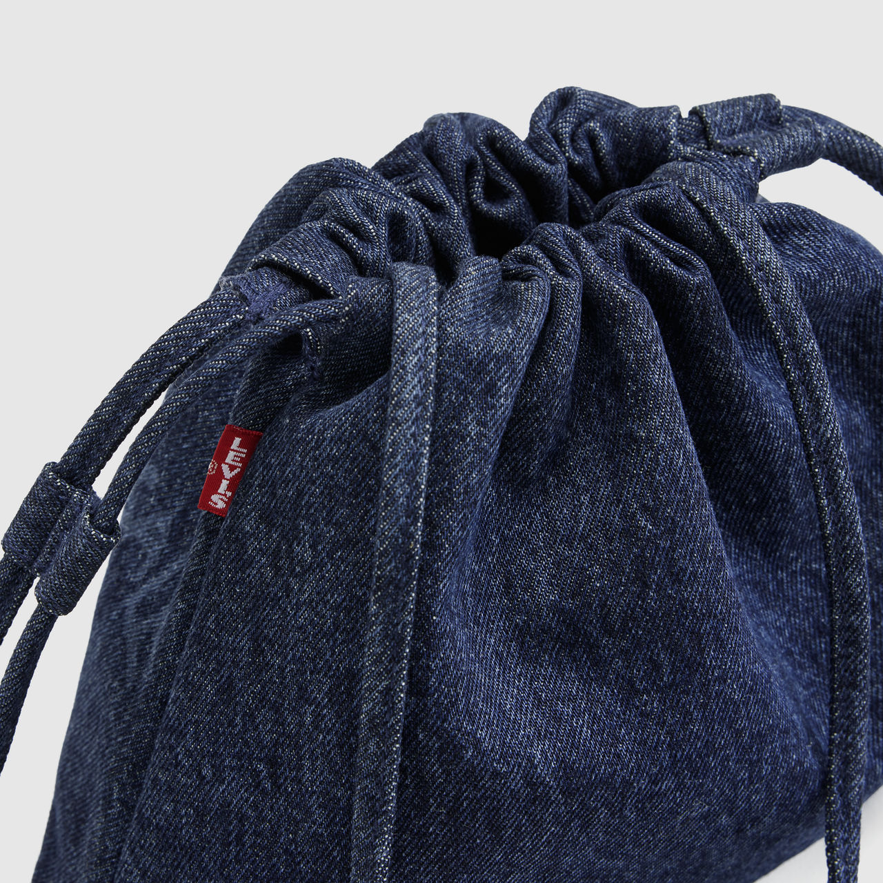 Levi's® Isabelle Crossbody Bag 4