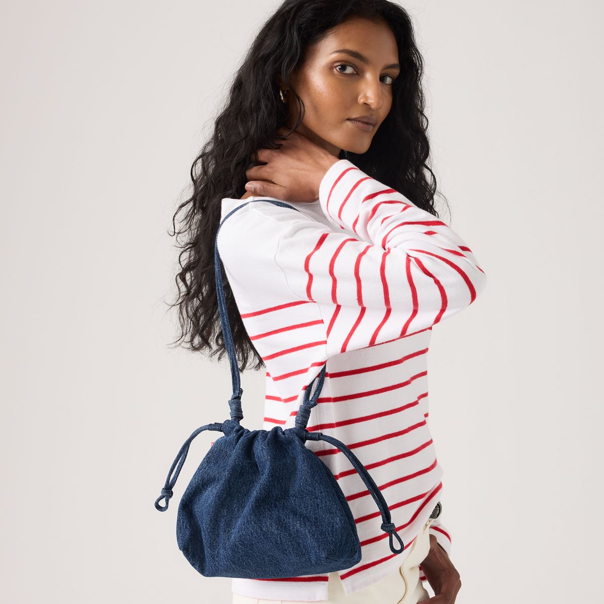 Levi's® Isabelle Crossbody Bag — Ocean Indigo Wash 3 - Blue