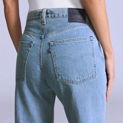 Women's Carve Jeans — Roadie Made of Japan - Light Wash 3