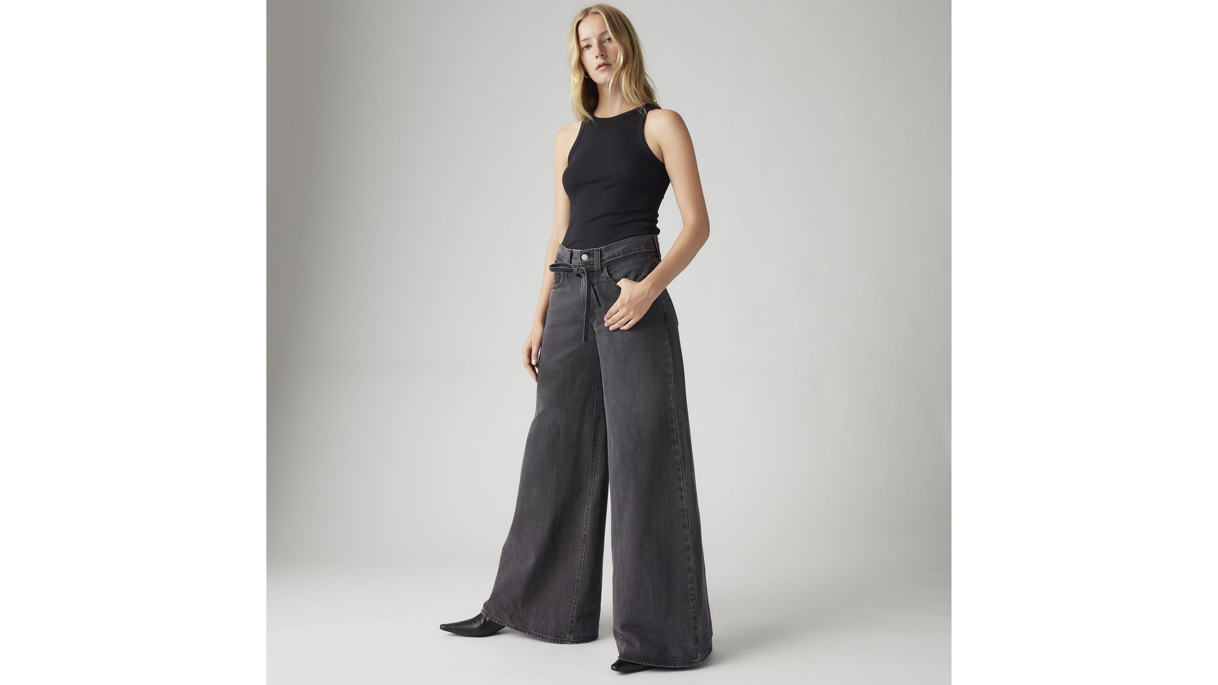 XL Superwide Women's Jeans 1