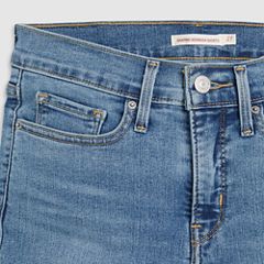 Shaping Bermuda Women's Shorts — Camp Denim Short - Medium Wash 8