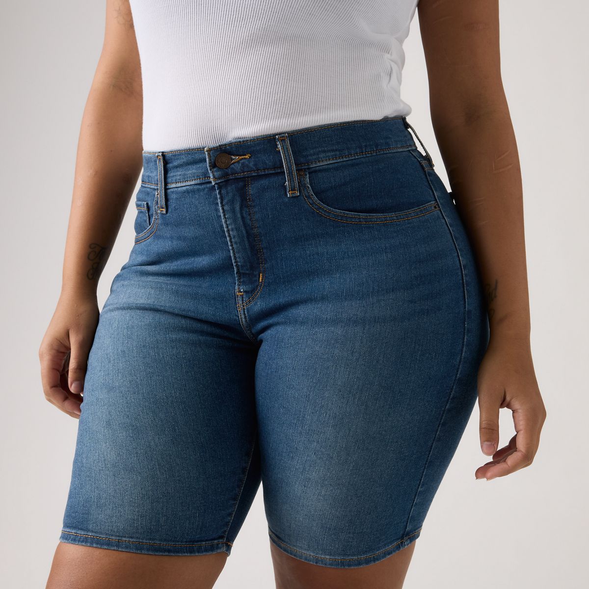 Shaping Bermuda Women's Shorts — Clever Girl Short - Dark Wash