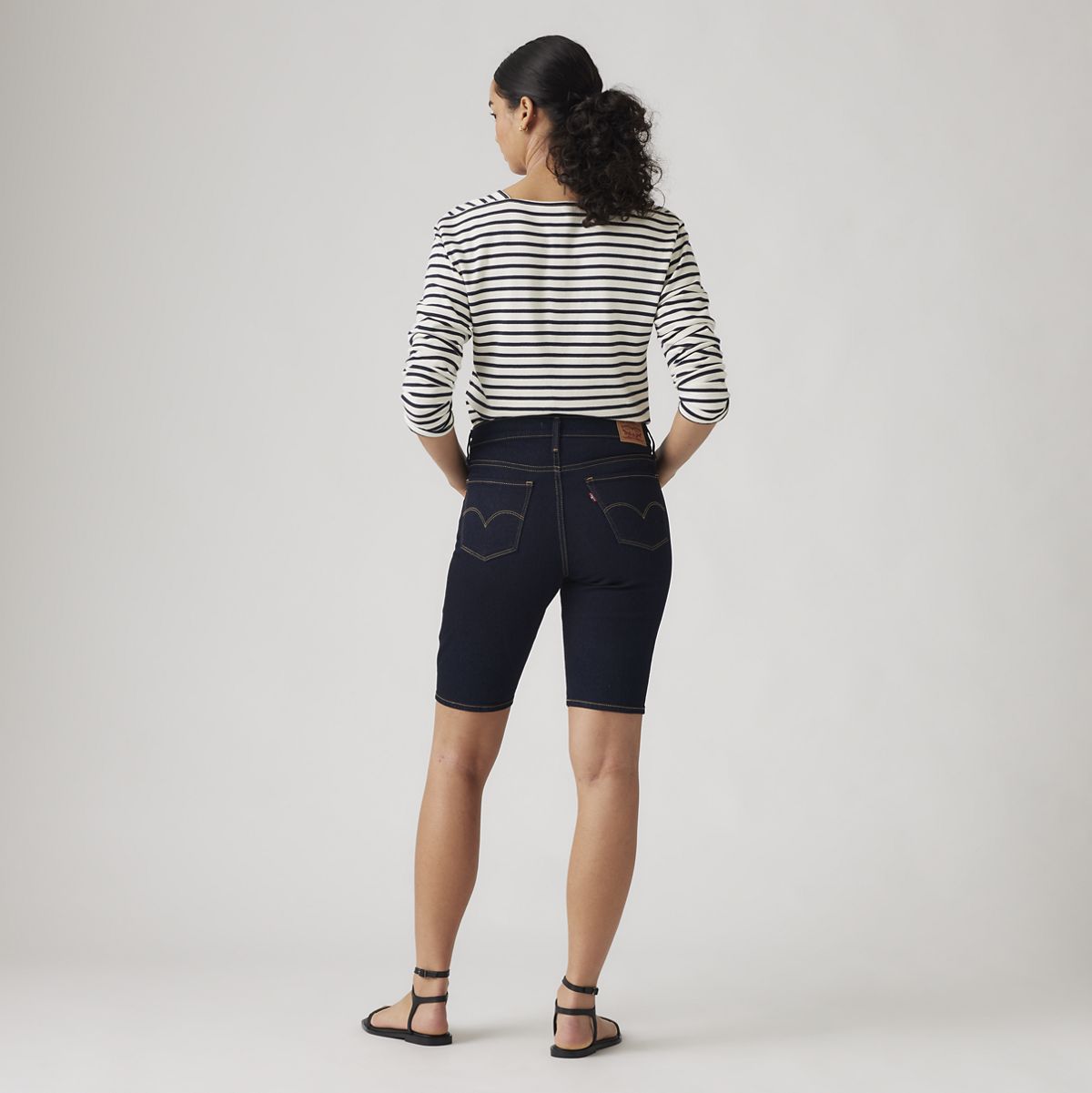 Shaping Bermuda Women's Shorts — Darkest Sky - Dark Wash