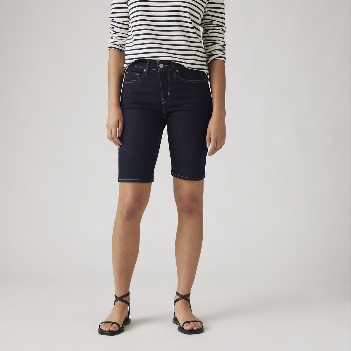 Shaping Bermuda Women's Shorts — Darkest Sky - Dark Wash