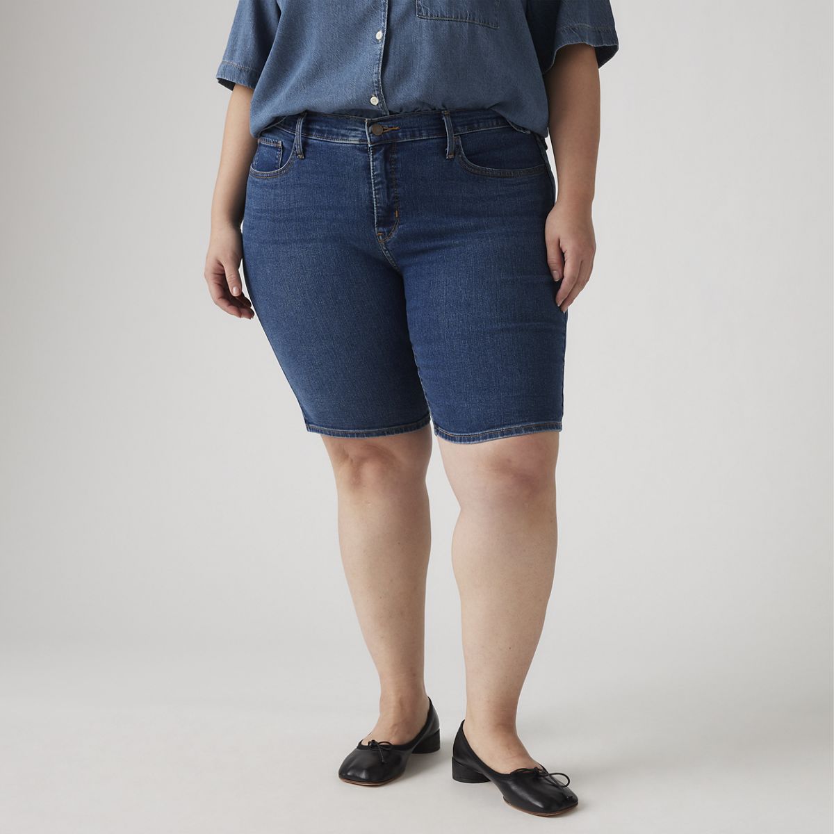 Shaping Bermuda Shorts (Plus Size) — Clever Girl Short Plus - Dark Wash