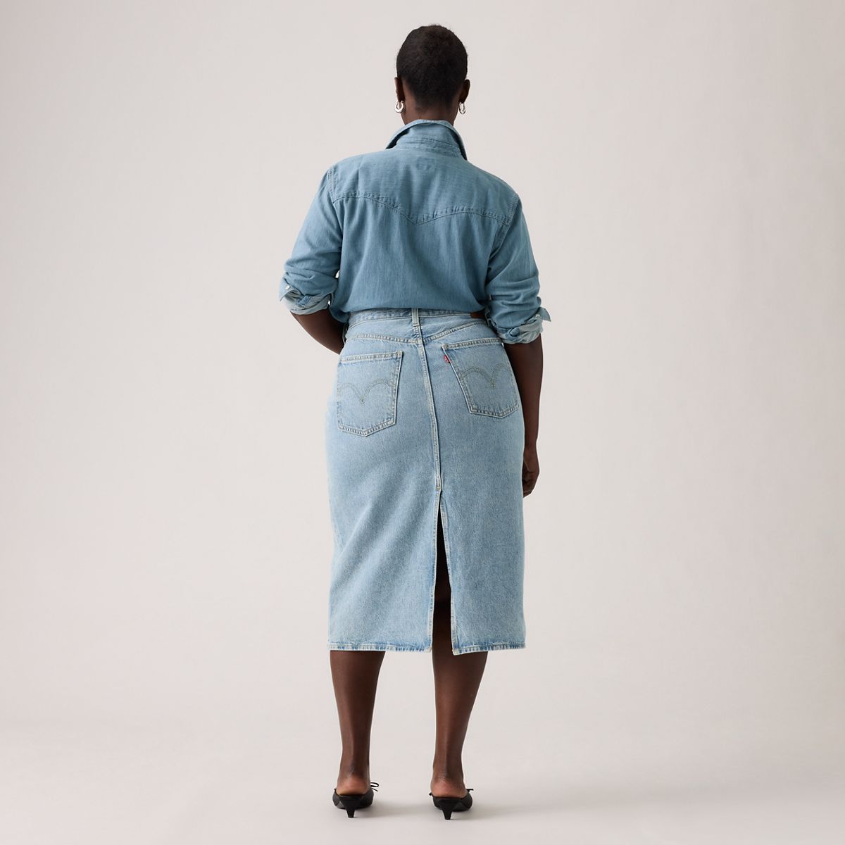 High Rise Slit Skirt — Riveting Clean Hem - Light Wash