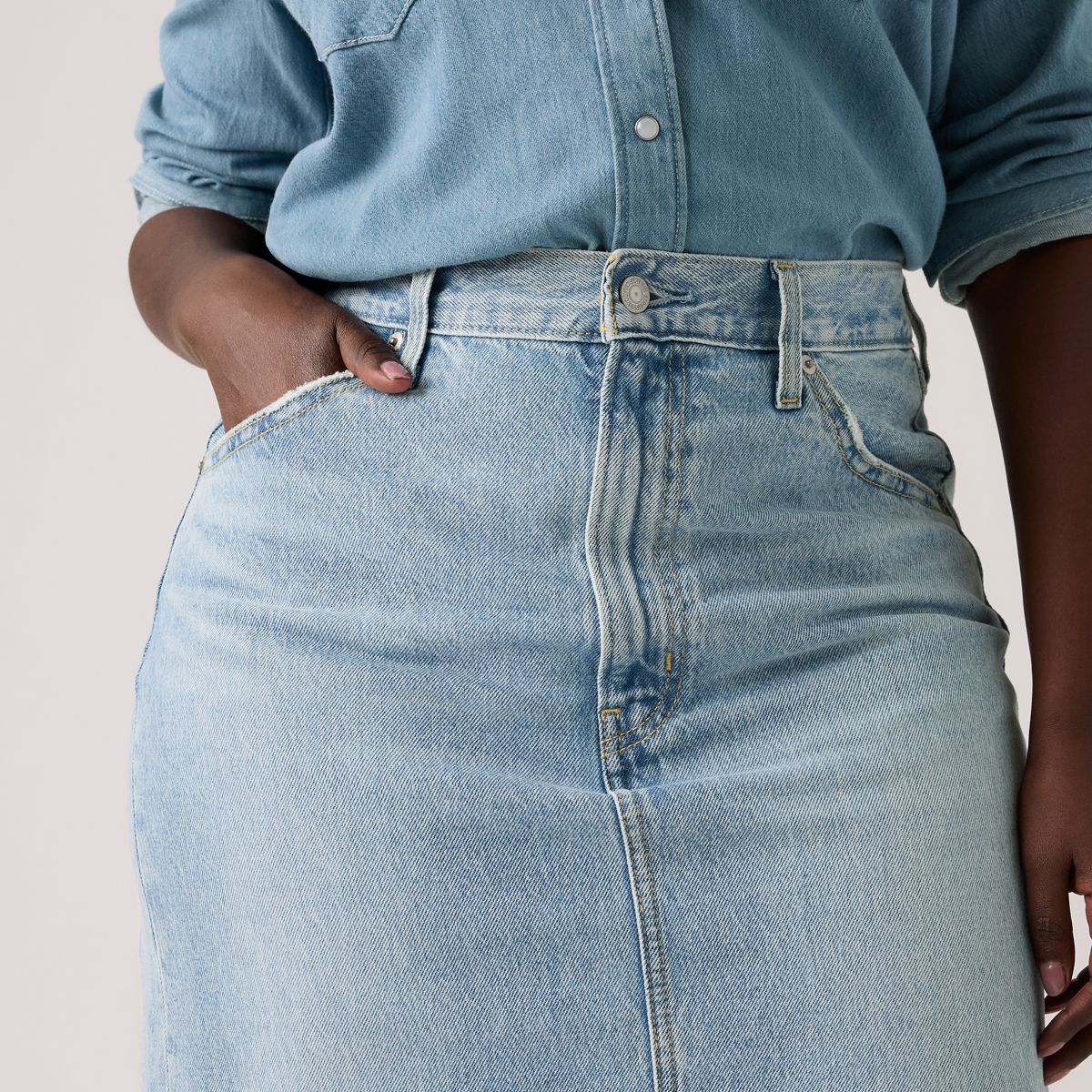 High Rise Slit Skirt — Riveting Clean Hem - Light Wash