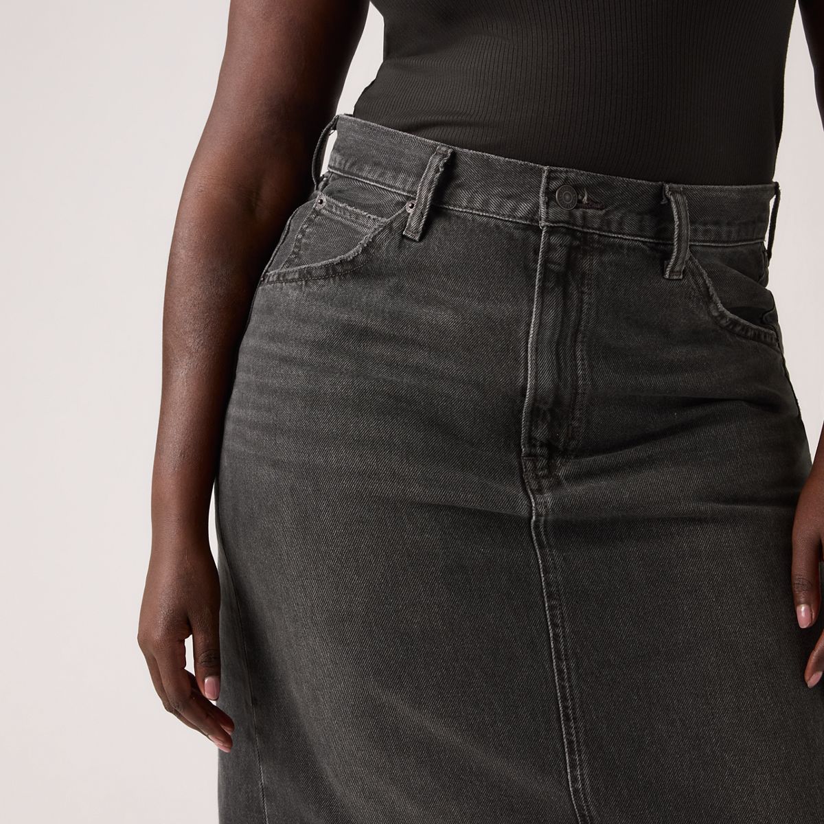 High Rise Slit Skirt — Wandering Spirit - Black