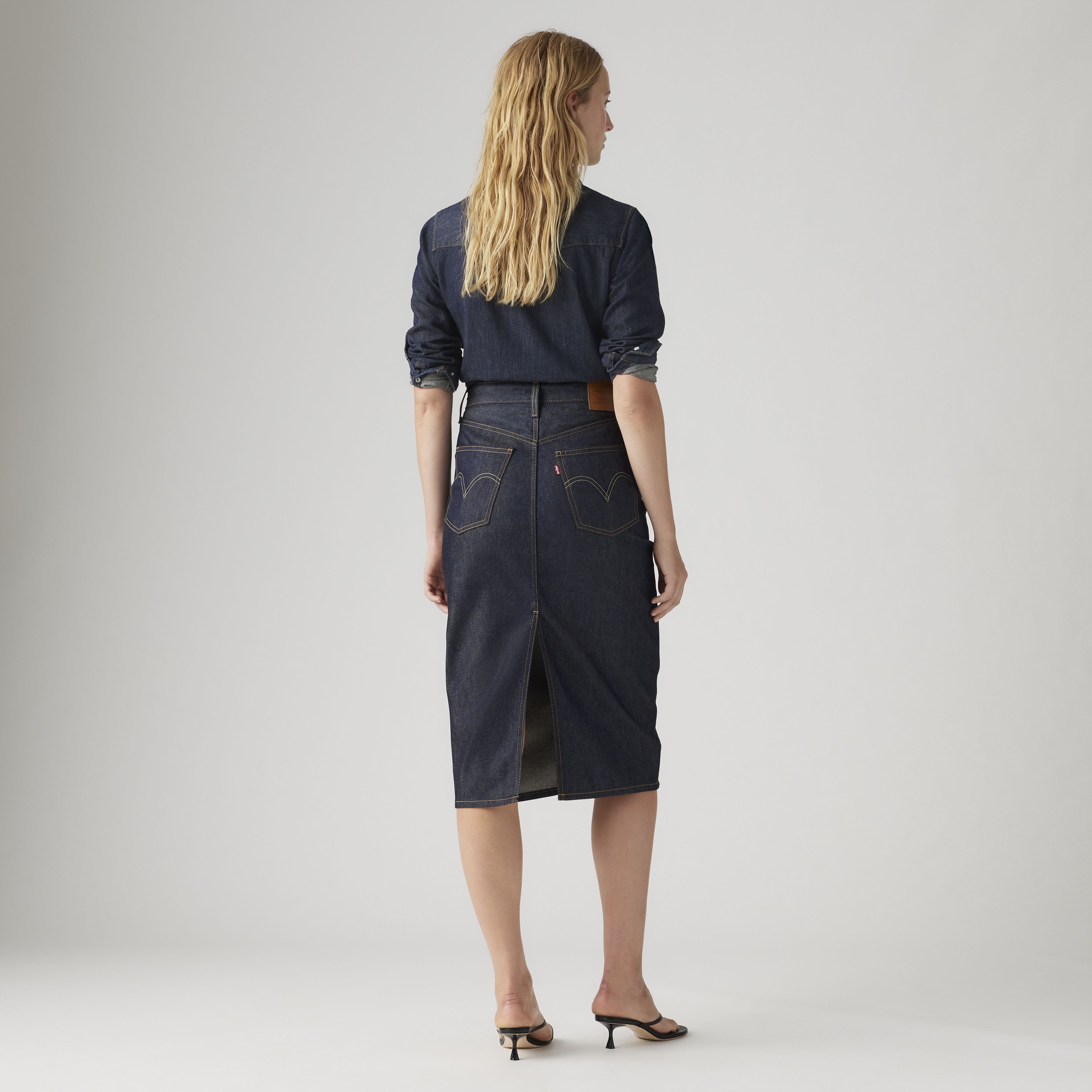 High Rise Back Slit Skirt 3