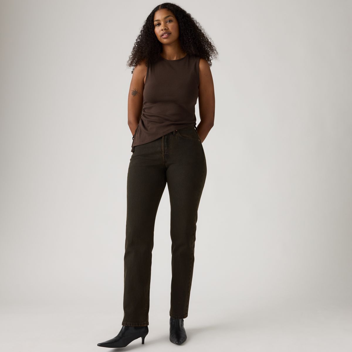 501® Curve Women's Jeans — Over A Cup - Brown