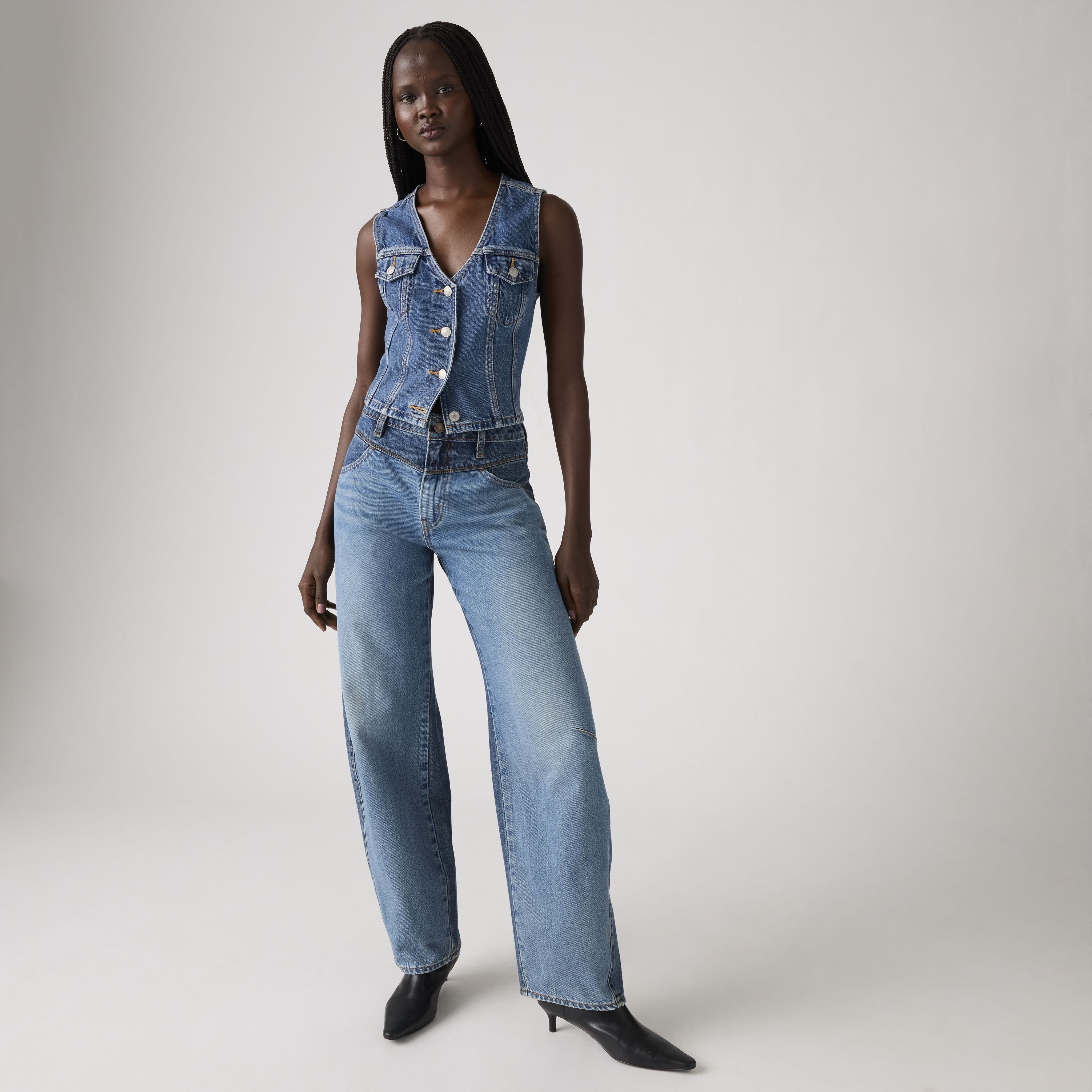 Barrel Saddle Back Women's Jeans 1