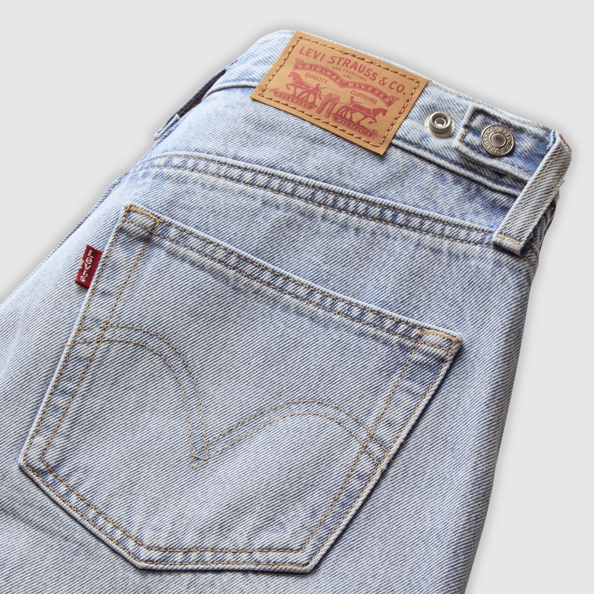 Cinch Barrel Women's Jeans — Abraided Art - Light Wash